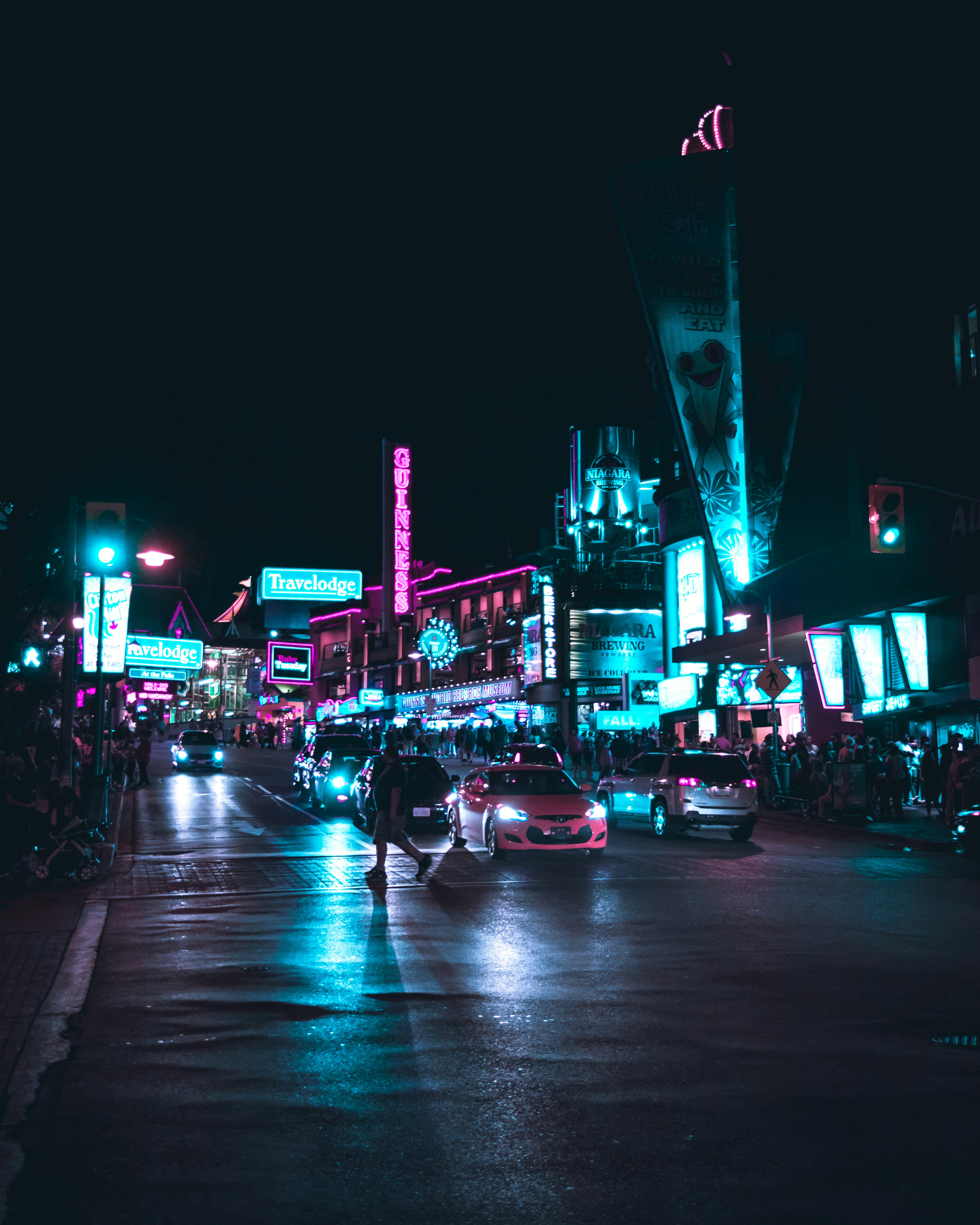 Dark Bar Pictures Download Free Images on Unsplash
