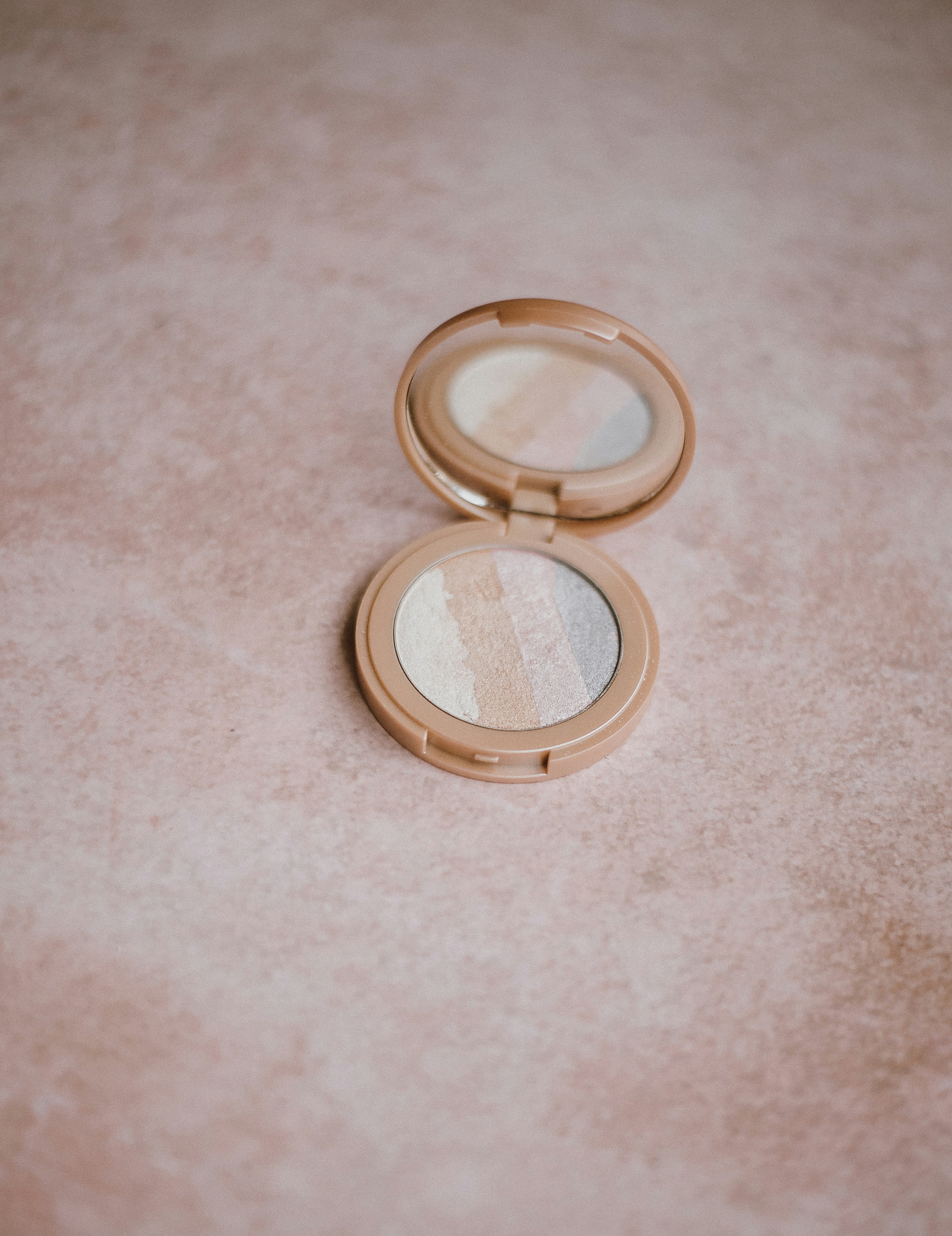 fenty beauty hand mirror
