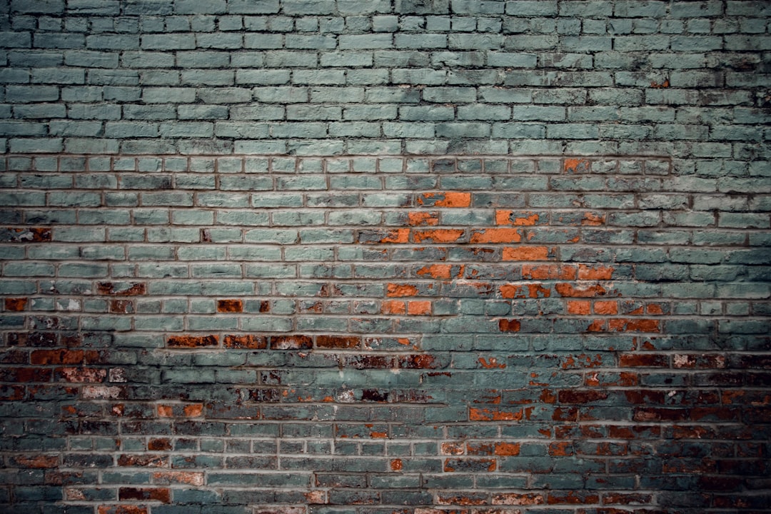 gray wall paint photo – Free Brick Image on Unsplash