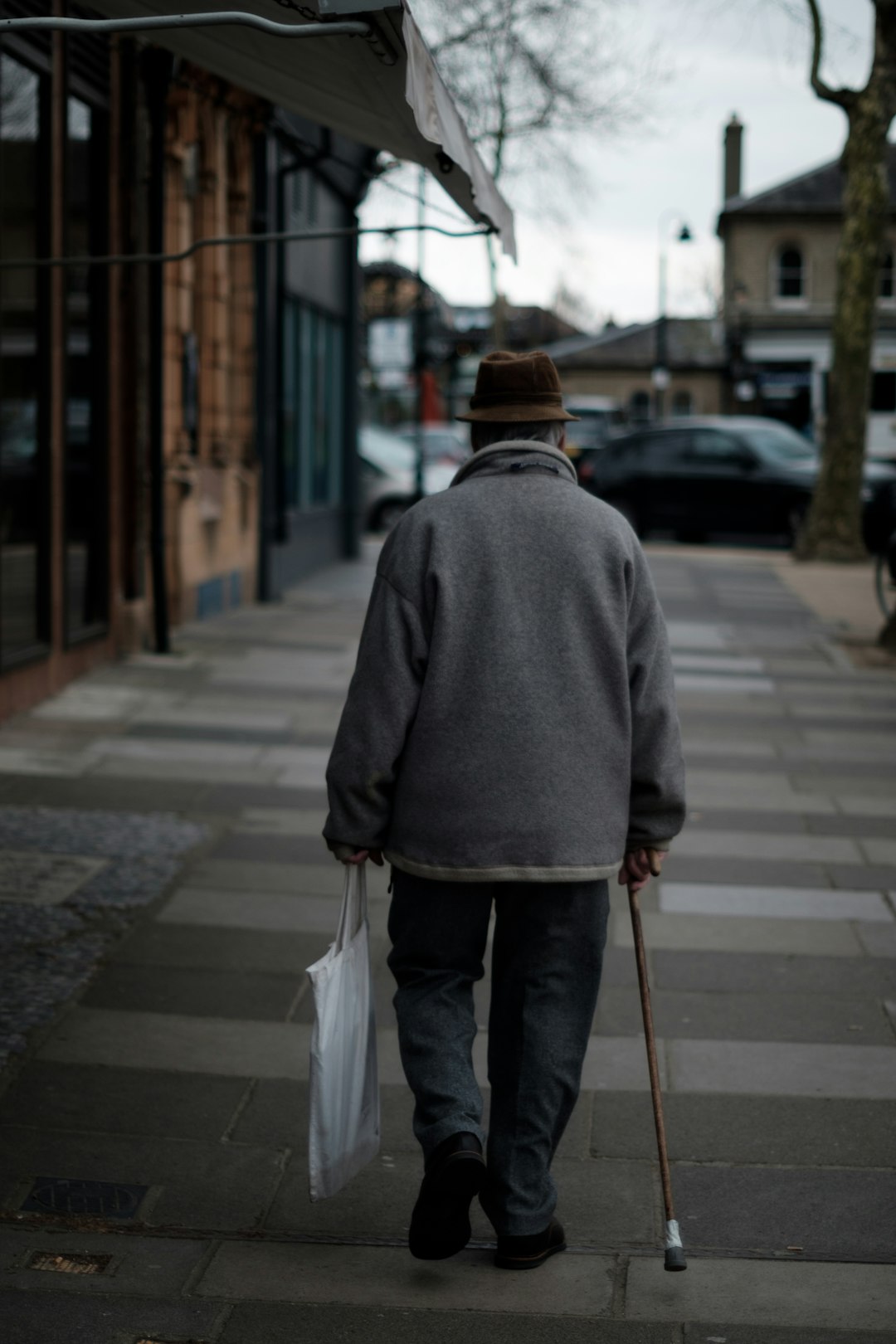 ÎÏÎ¿ÏÎ­Î»ÎµÏÎ¼Î± ÎµÎ¹ÎºÏÎ½Î±Ï Î³Î¹Î± old man walking alone