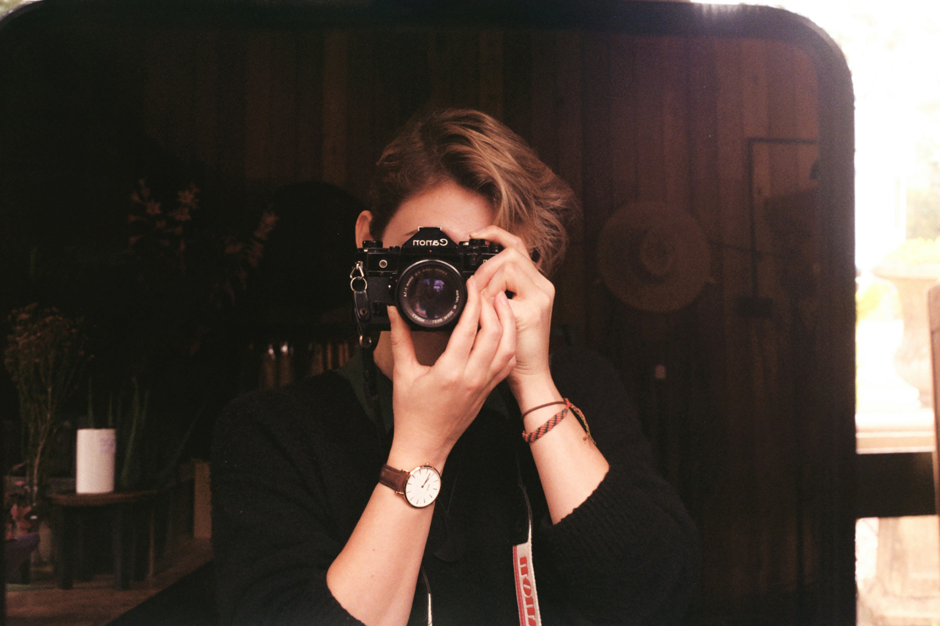 500+ [HQ] Mirror Selfie Pictures Download Free Images on Unsplash