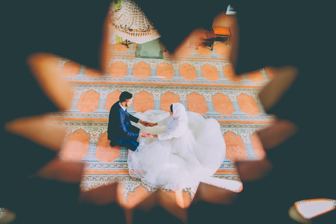 Featured image of post Romantic Muslim Couple Images With Quotes / Romantic husband and wife muslim face to face each other.