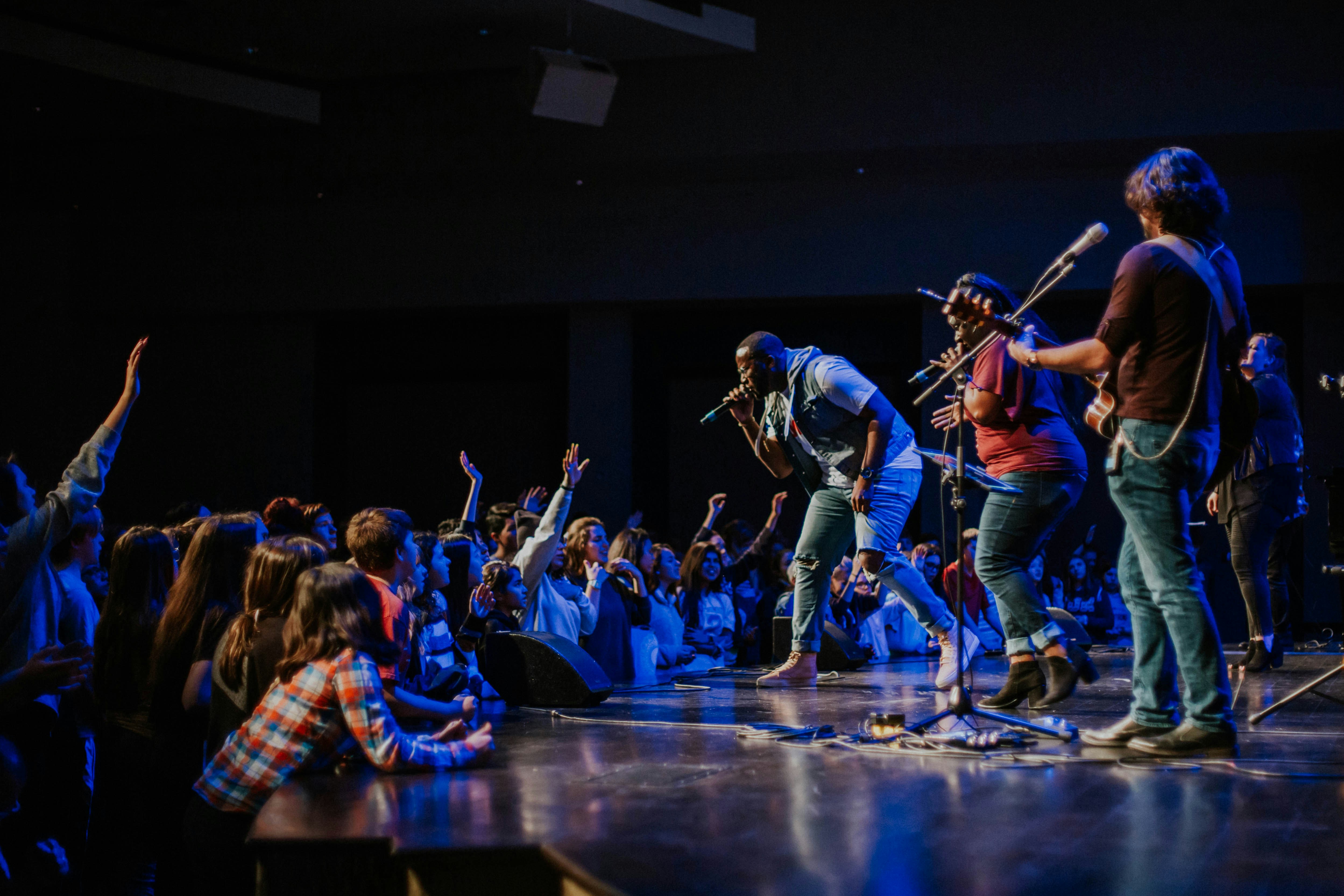 Worship Concert Pictures Download Free Images on Unsplash