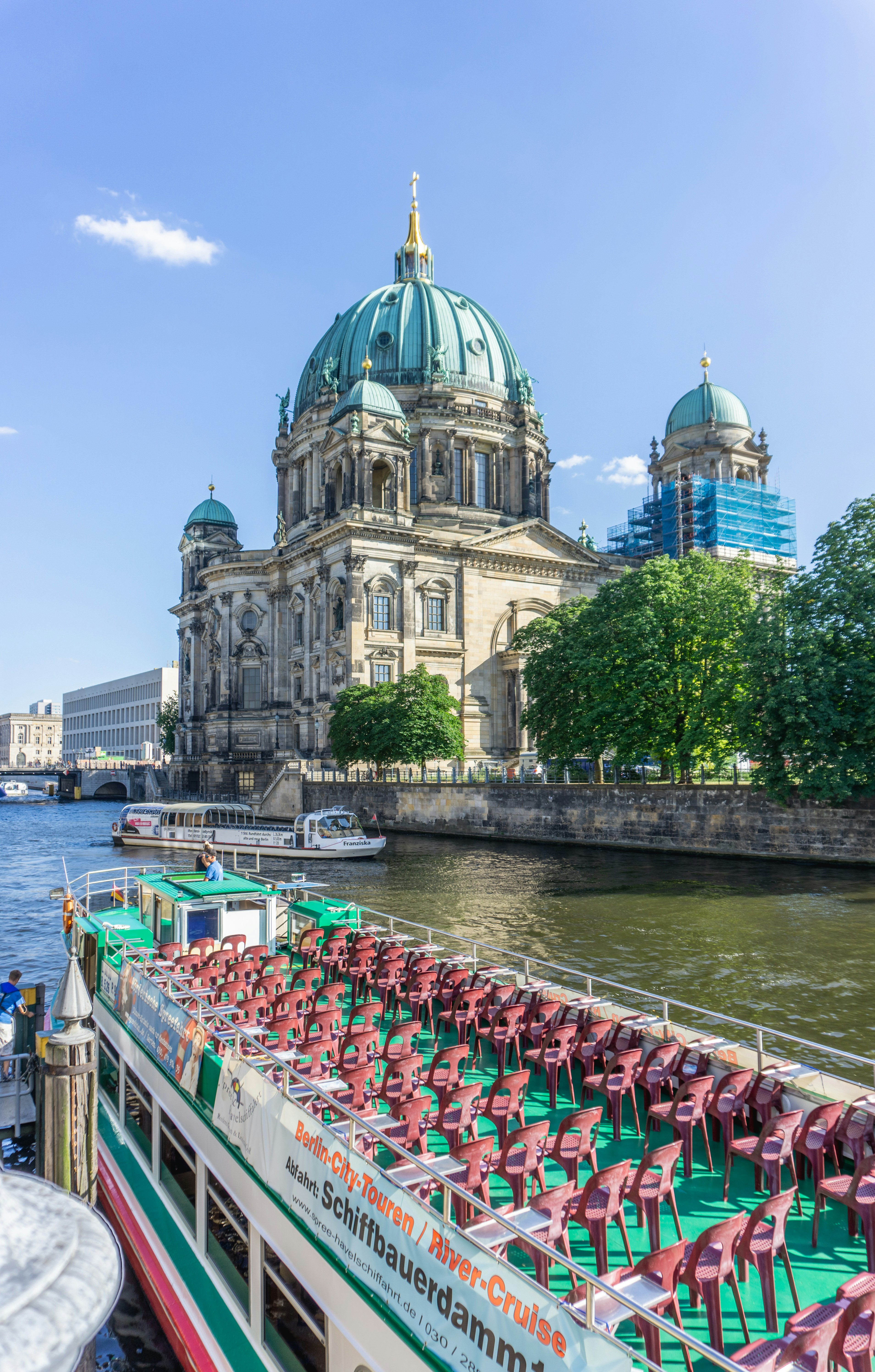 Berlin Skyline Pictures Download Free Images On Unsplash