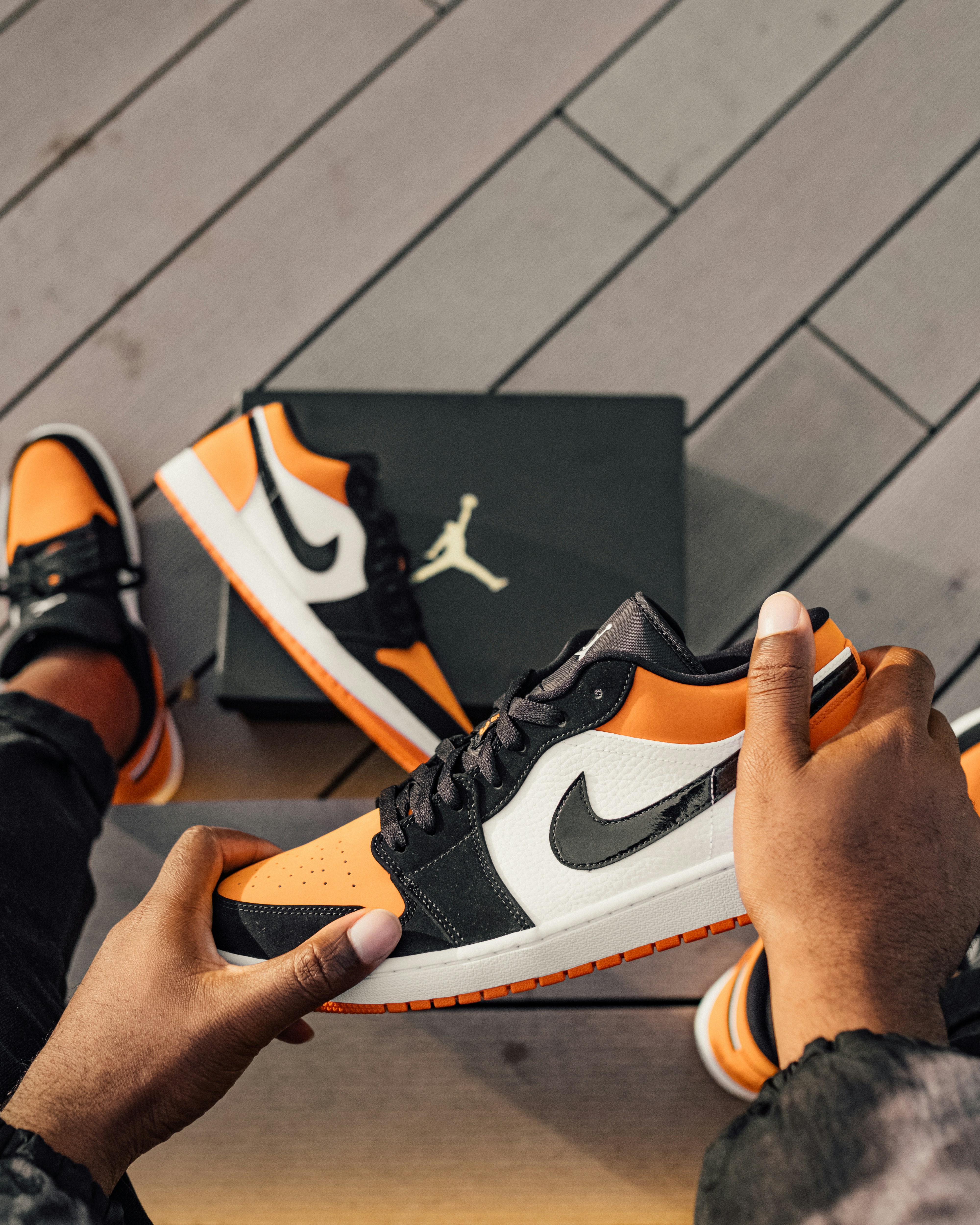 orange aj1 low