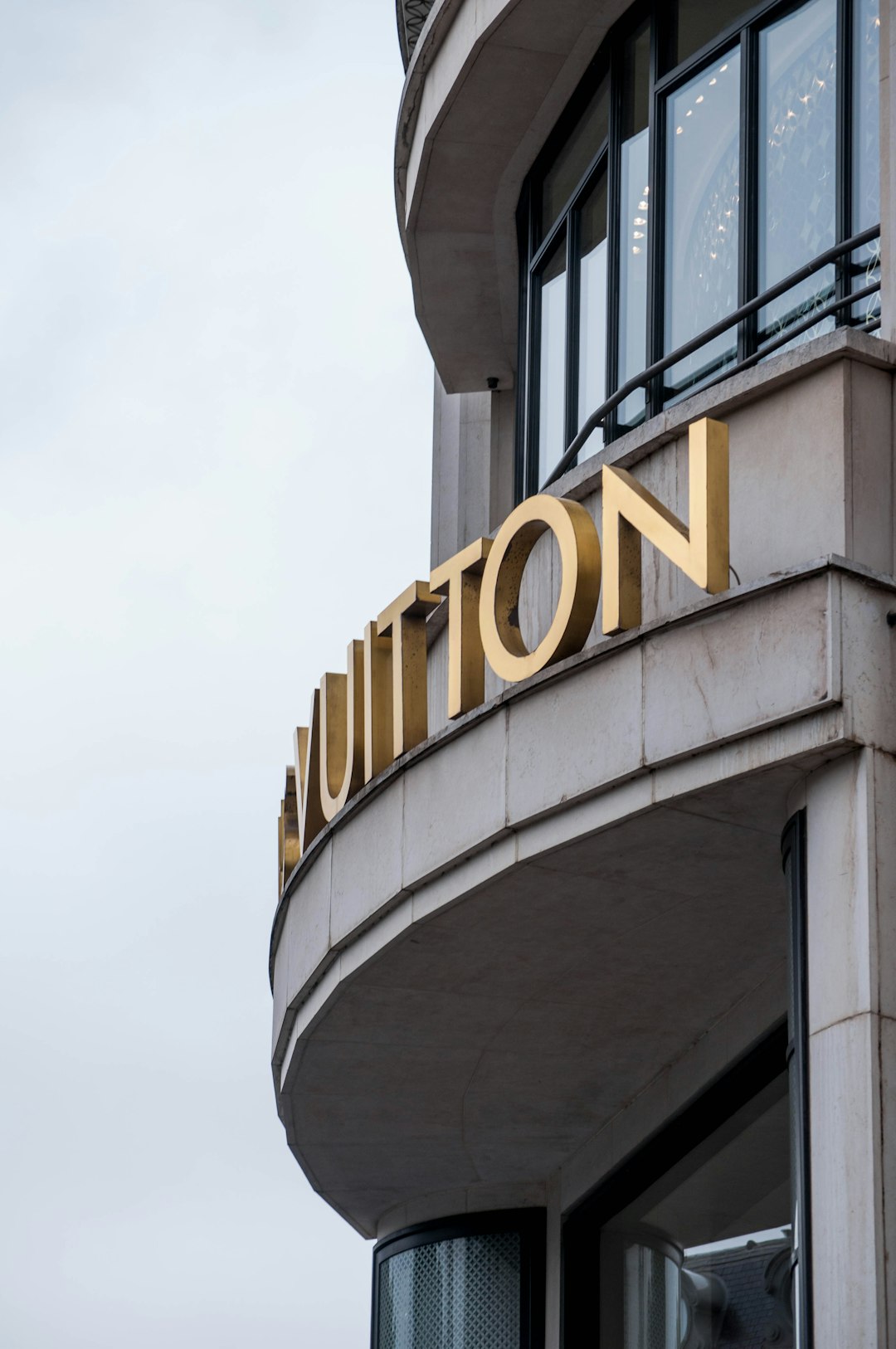 Louis Vuitton Pictures | Download Free Images on Unsplash