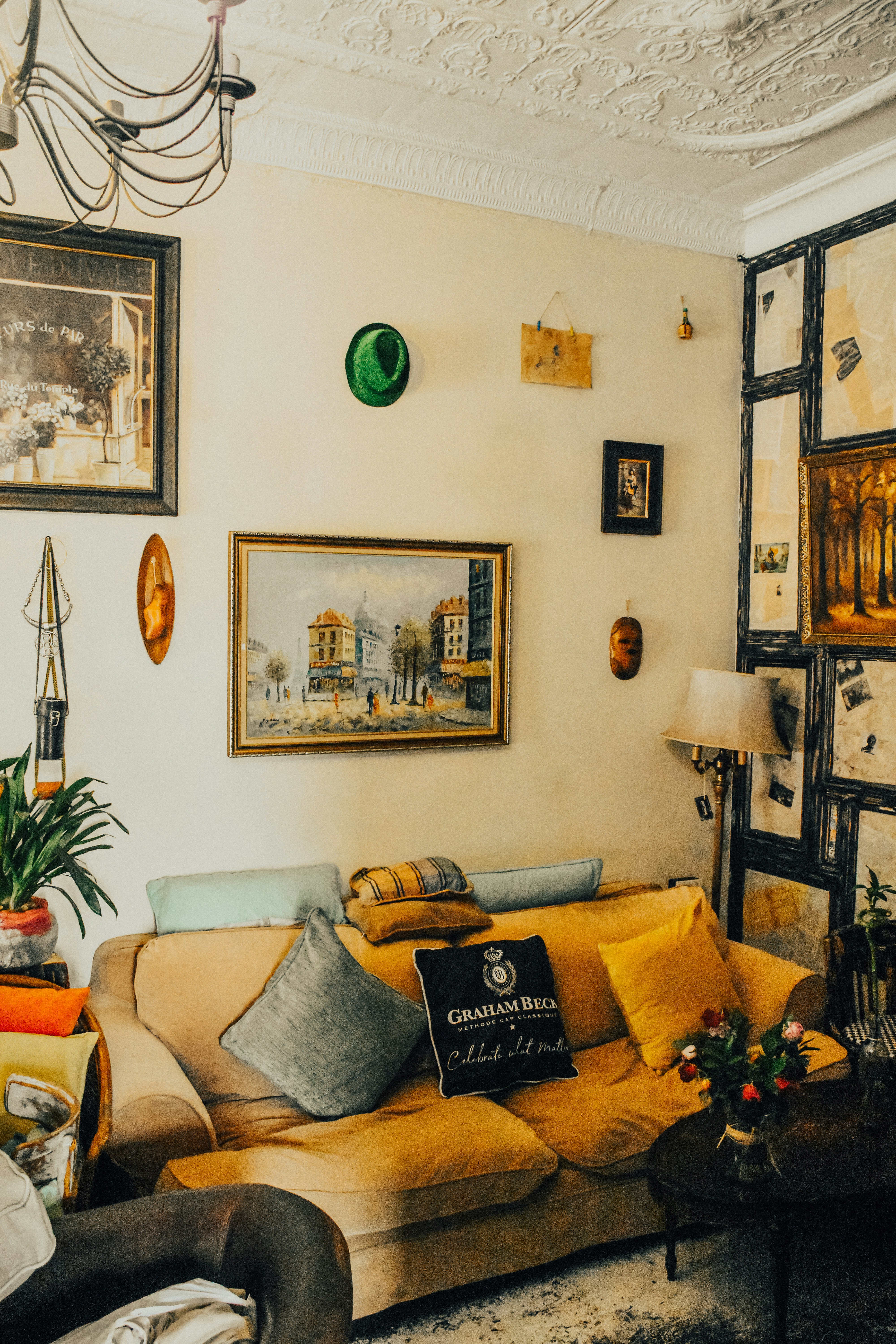 A Living Room Pictures | Download Free Images on Unsplash