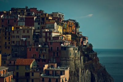 https://images.unsplash.com/41/pHyYeNZMRFOIRpYeW7X3_manacloseup%20copy.jpg?ixlib=rb-4.1.0&q=80&fm=jpg&crop=entropy&cs=tinysrgb&w=400&fit=max