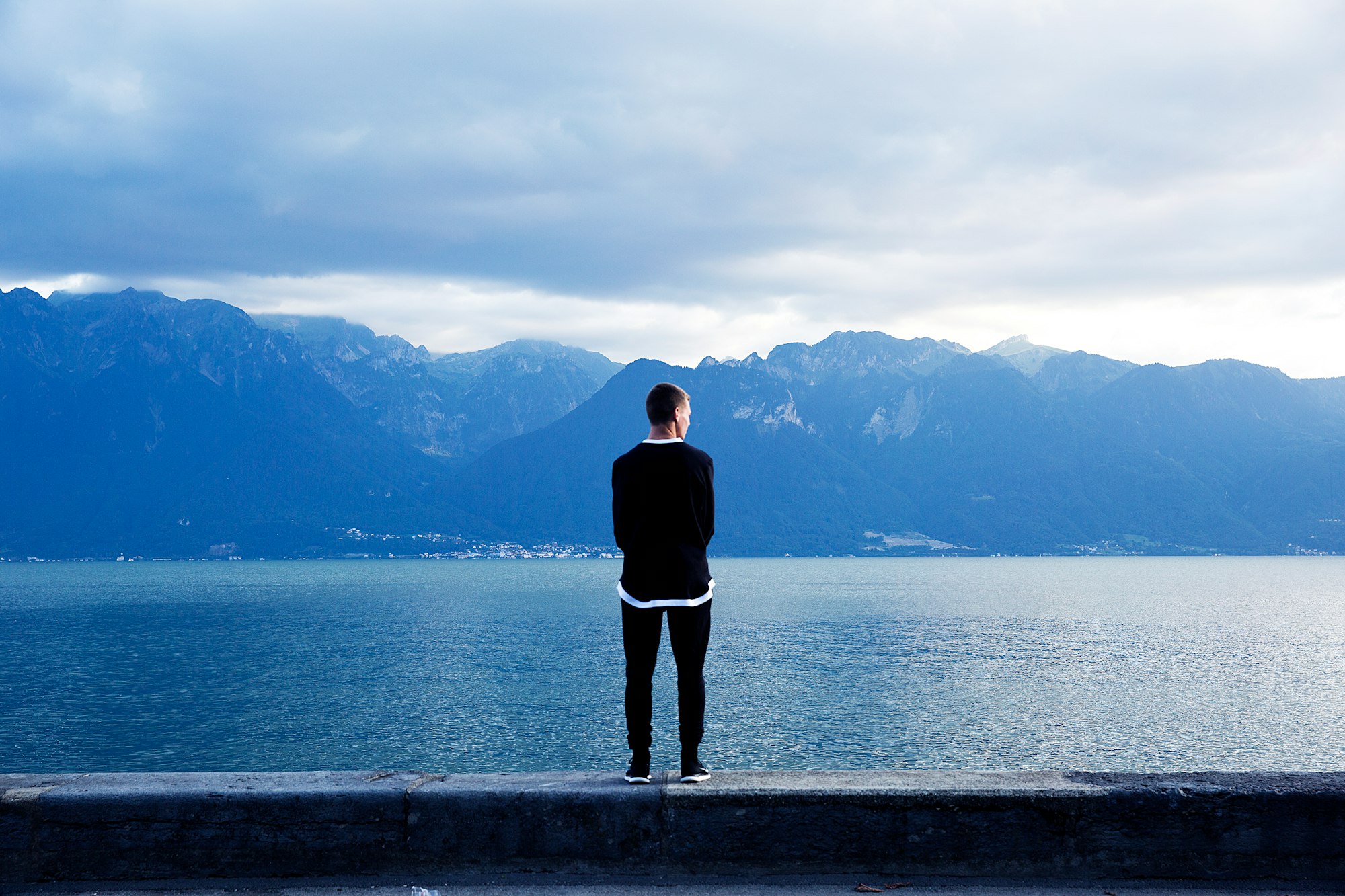 Solitude over the lake