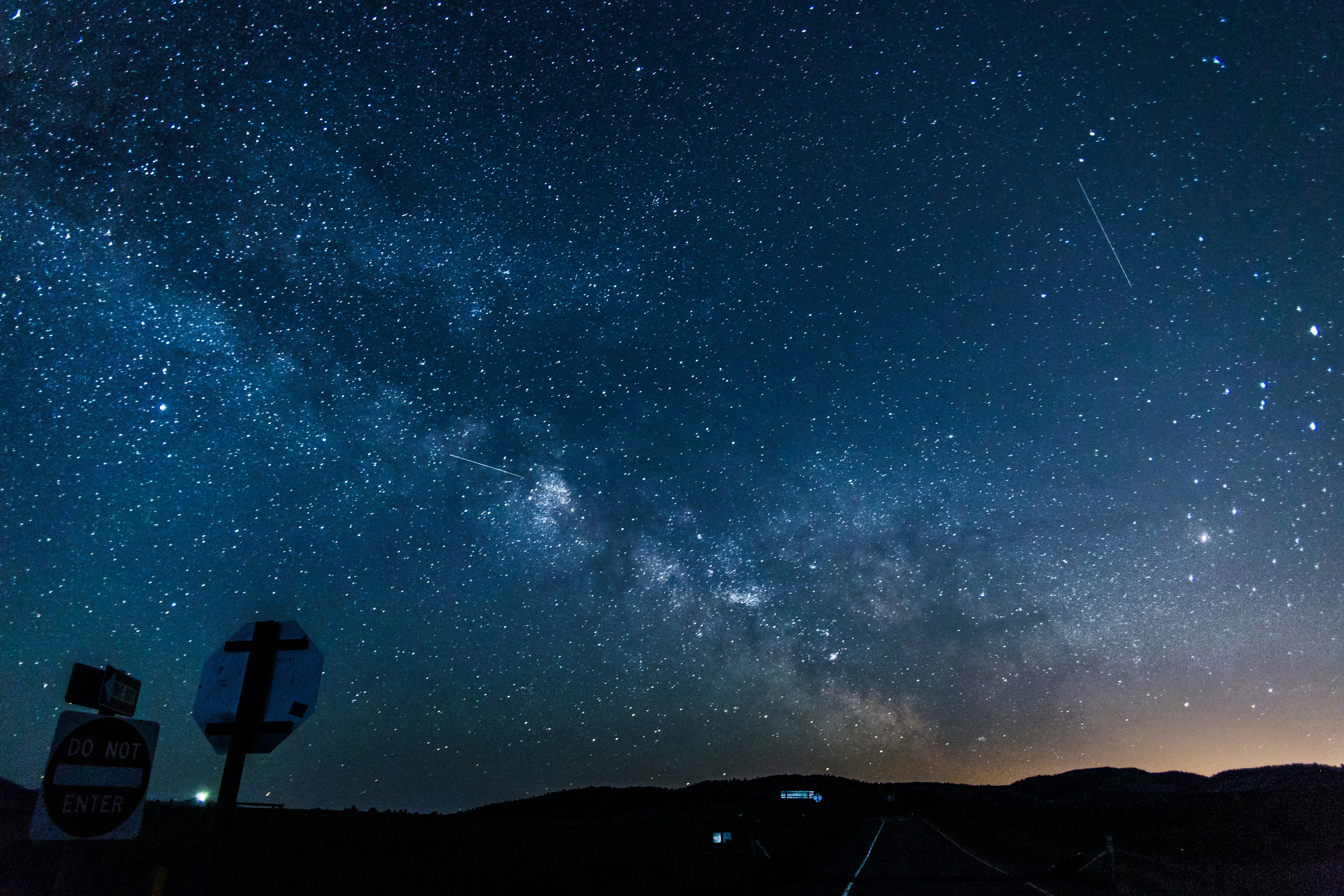 天の川銀河の壁紙の写真 Unsplashで見つけるグレーの無料写真