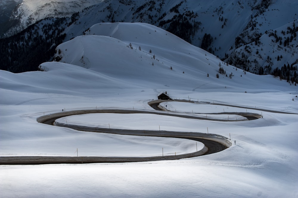 road in between snows