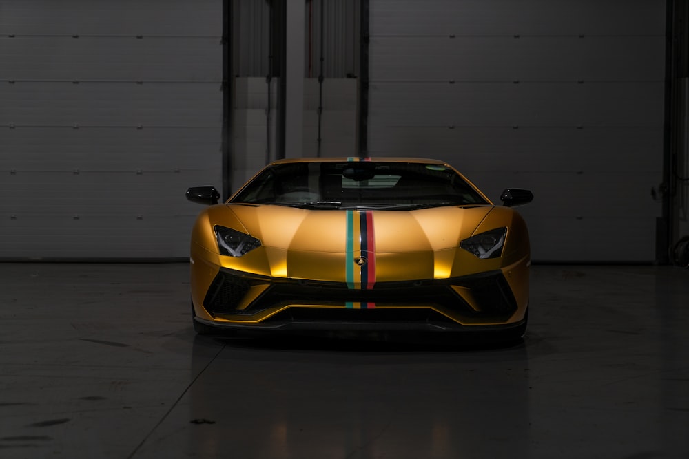 Lamborghini sport coupe