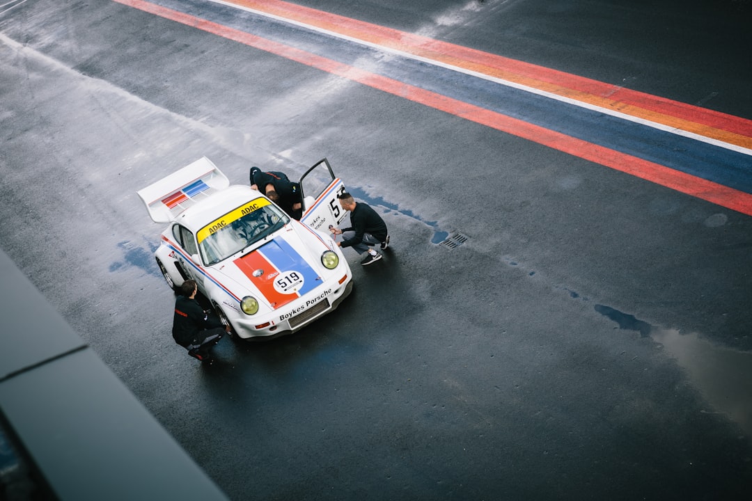 White Porsche 911 turbo racing car in the pits - performance services - Unsplash | best digital marketing - London, Bristol and Bath marketing agency