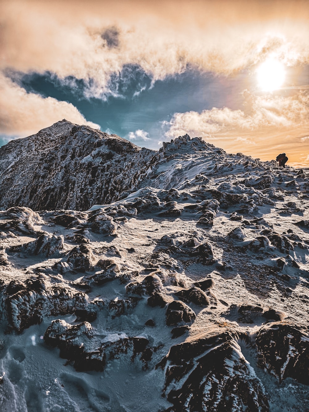 mountain filled with snow