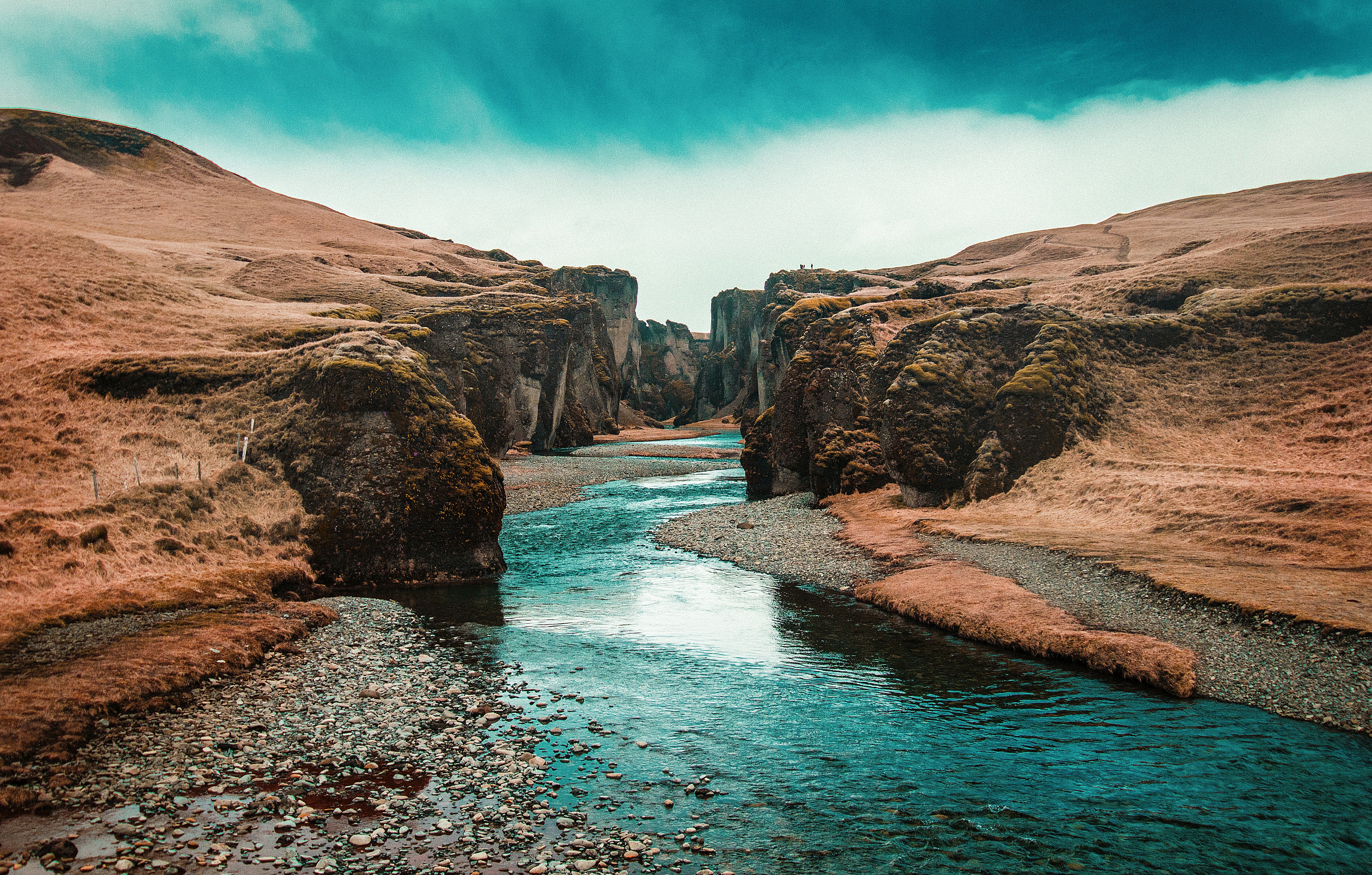 river during daytime