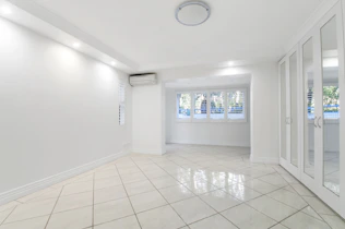 A sparkling clean empty apartment ready for new tenants.