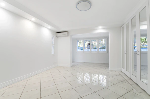 A freshly cleaned apartment ready for new tenants.