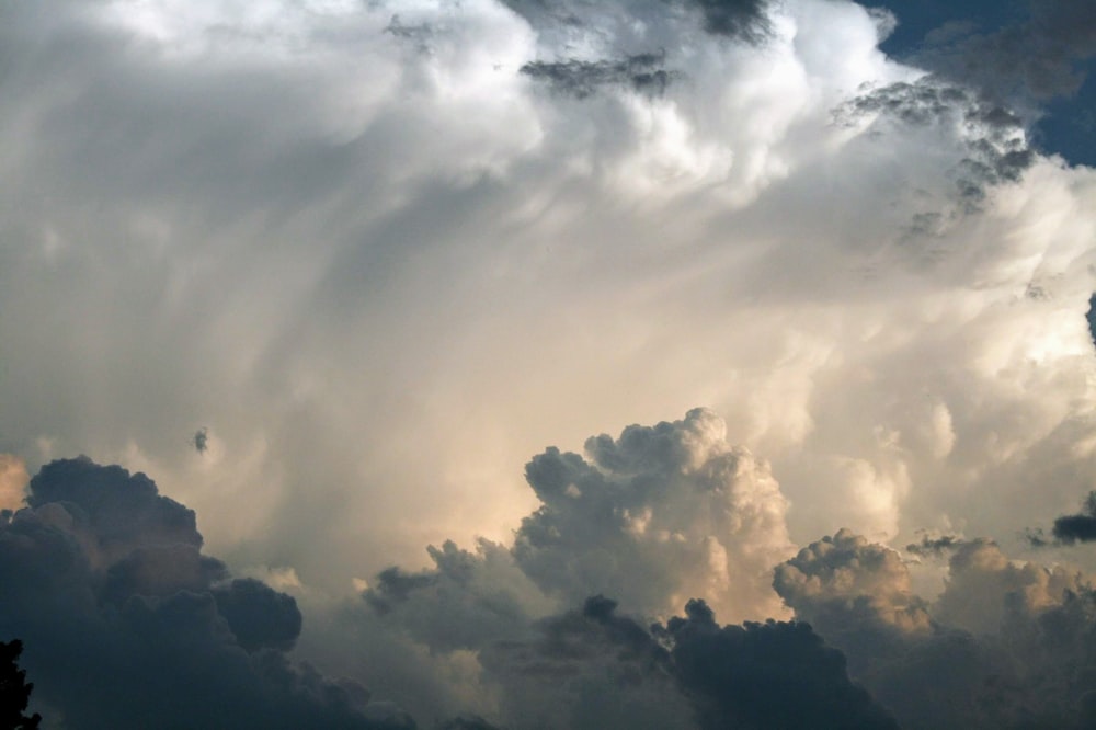 white cloud during daytime