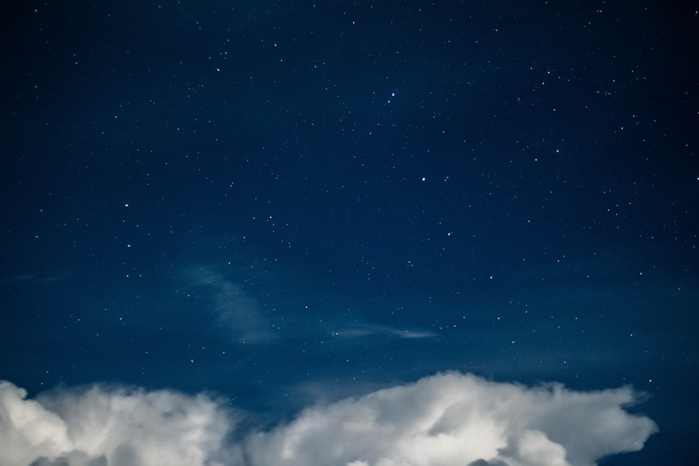 澄み切った青空