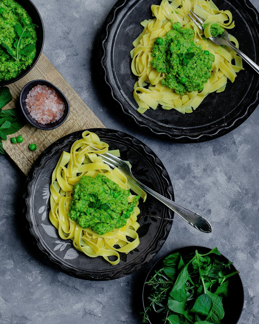 Fideos con verdura verde