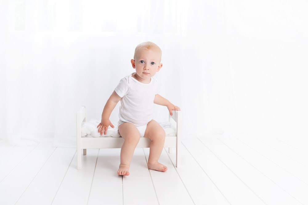 baby's white crew-neck t-shirt