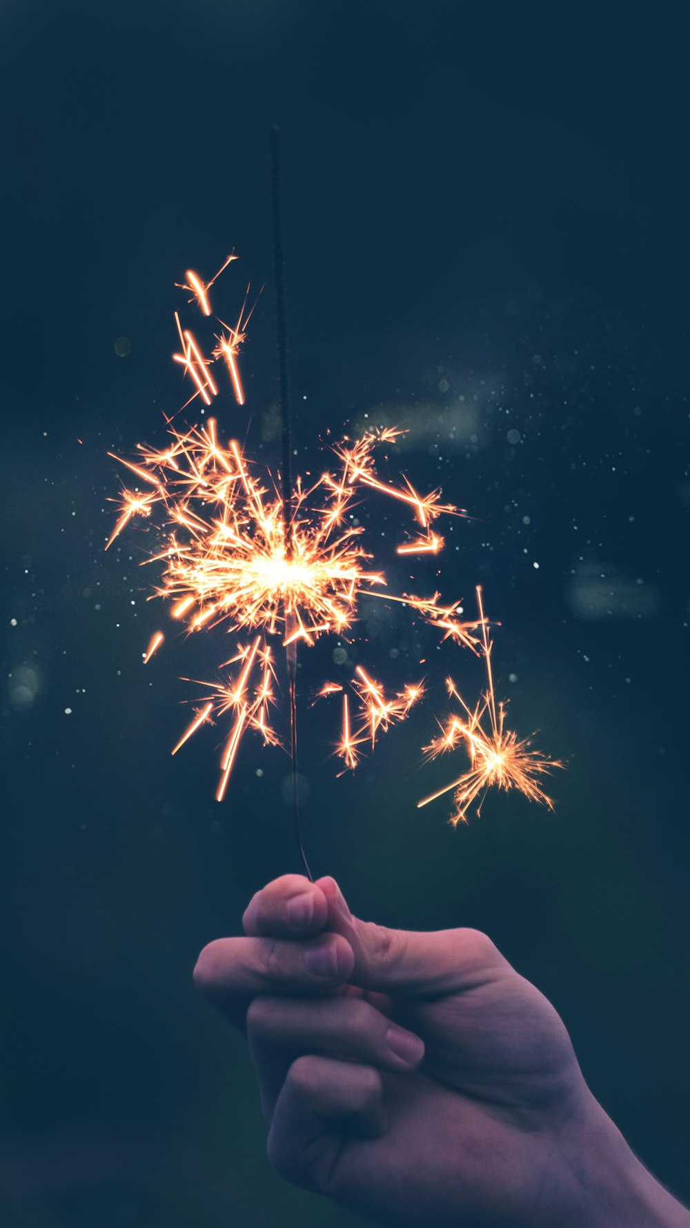 close-up photography of sparkler