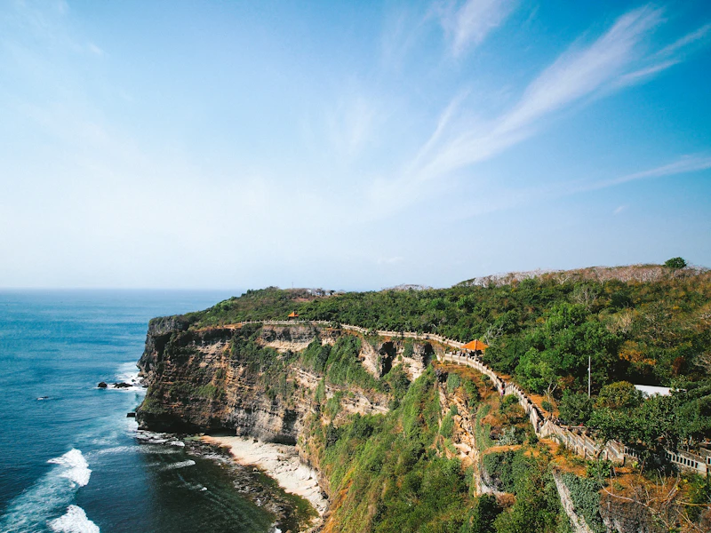 Most Aesthetic Cafes in Uluwatu for Photos and Good Coffee