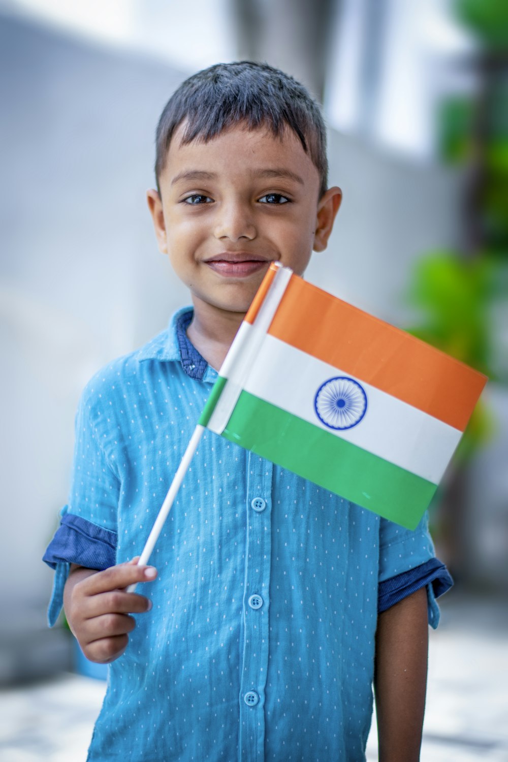 boy holding India flag