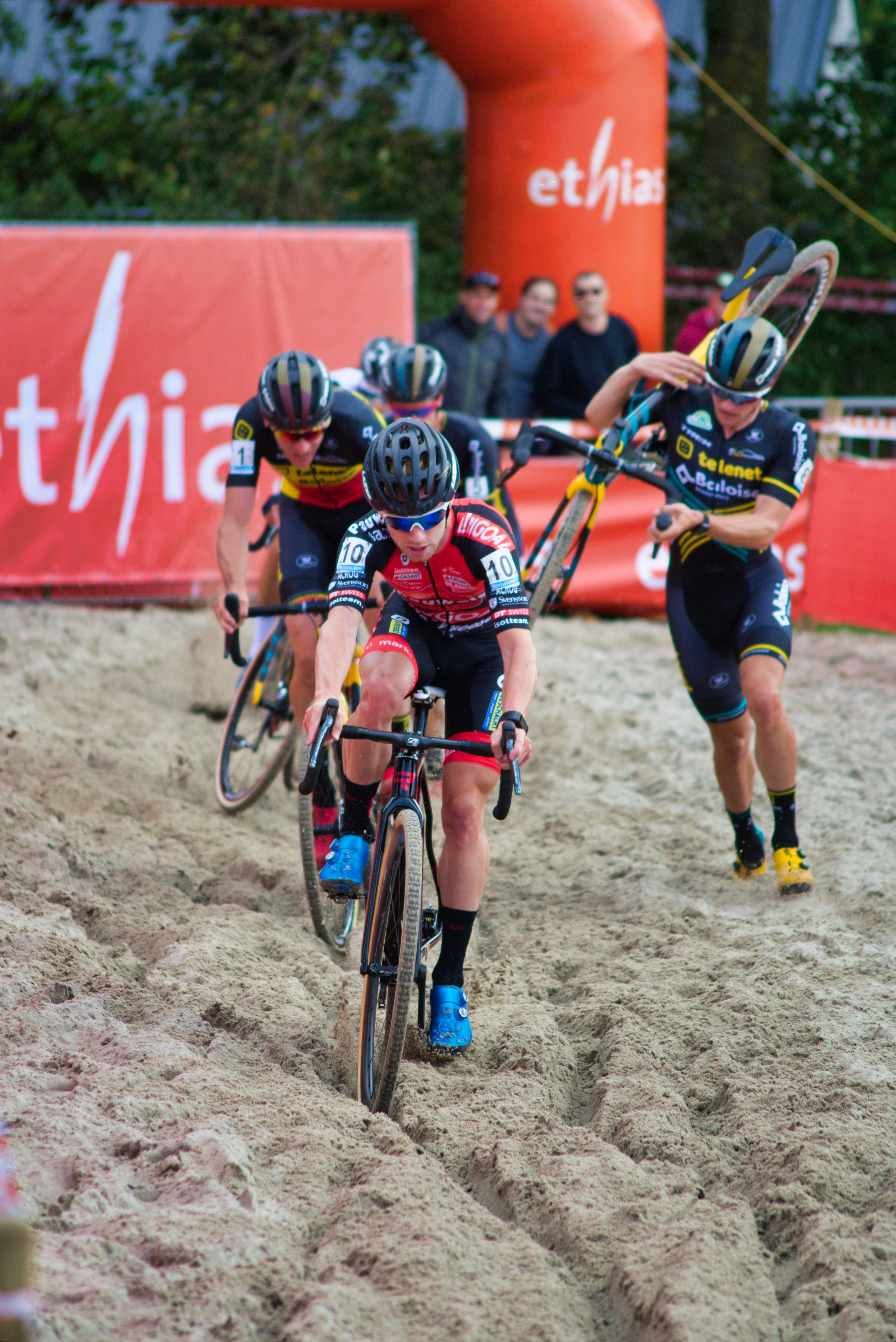 Ethias Cross Eeklo Eli Iserbyt