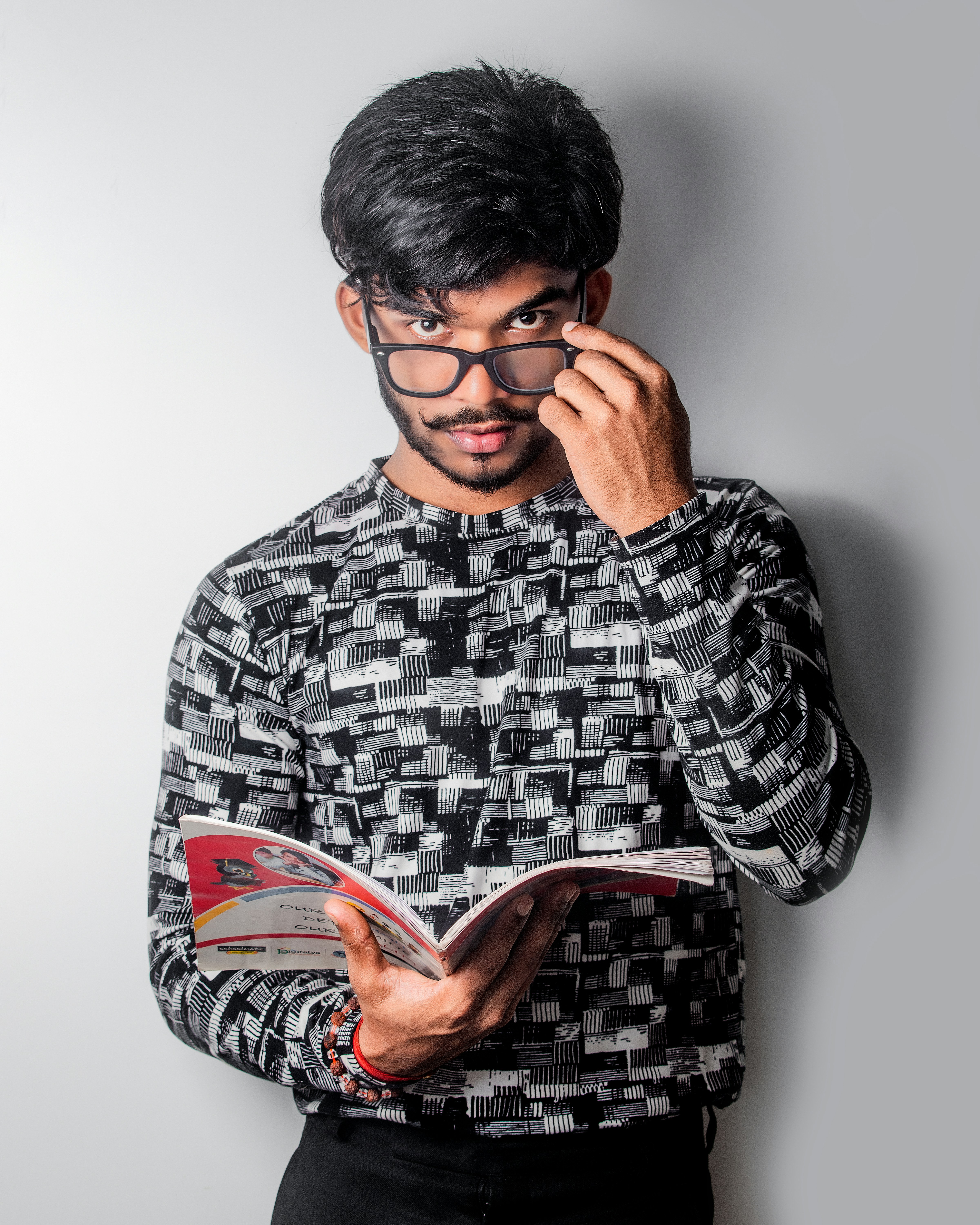 photo 1571367061913 be59eefdfc66?ixlib=rb 4.0