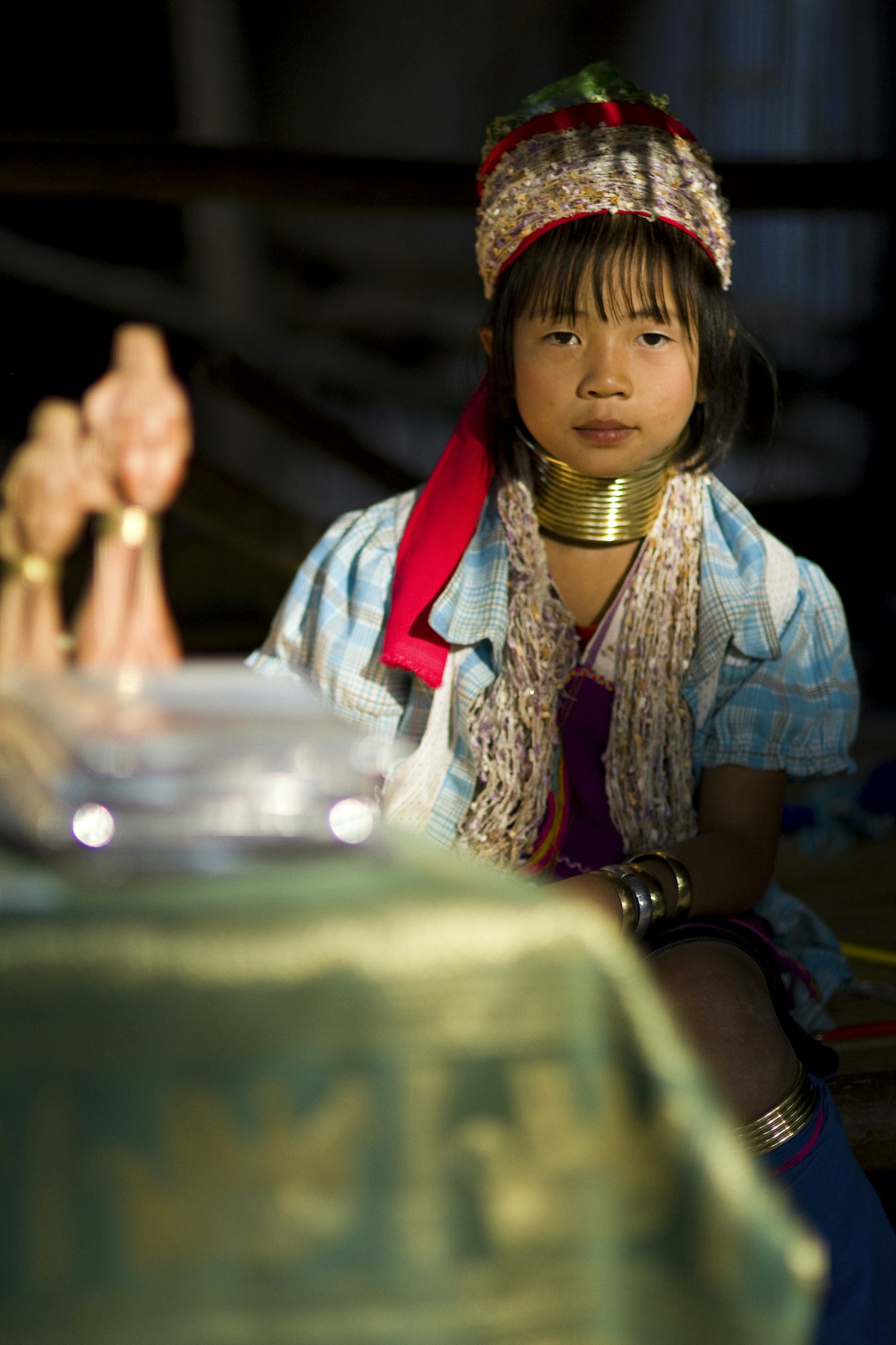 Sigma 85mm F1.4 EX DG HSM sample photo. Selective-focus of girl wearing photography