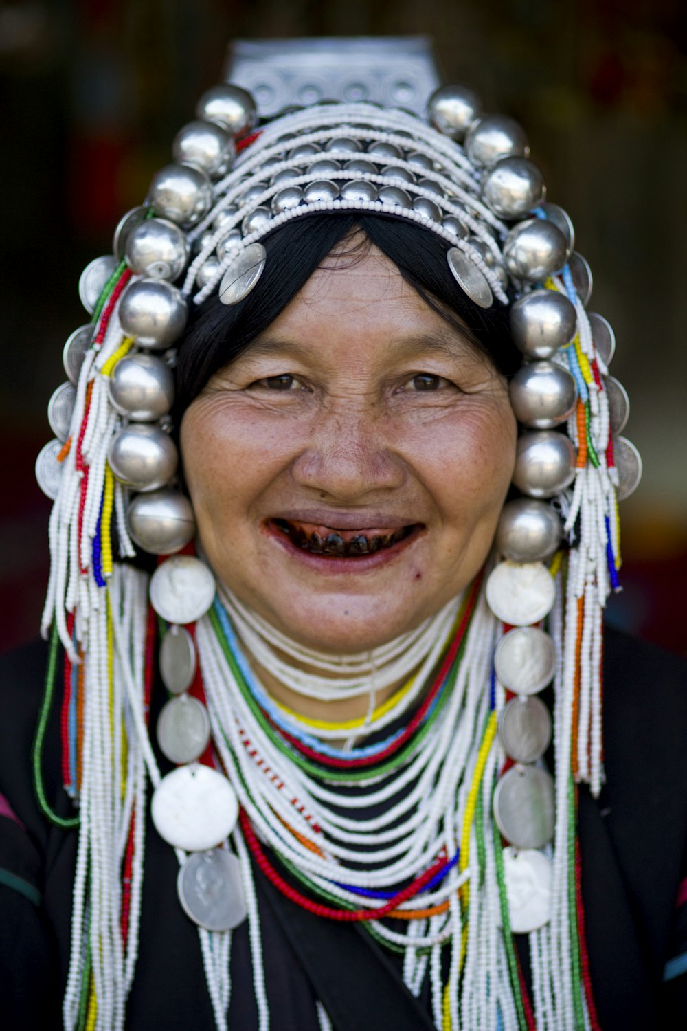 woman wearing white and grey headdress