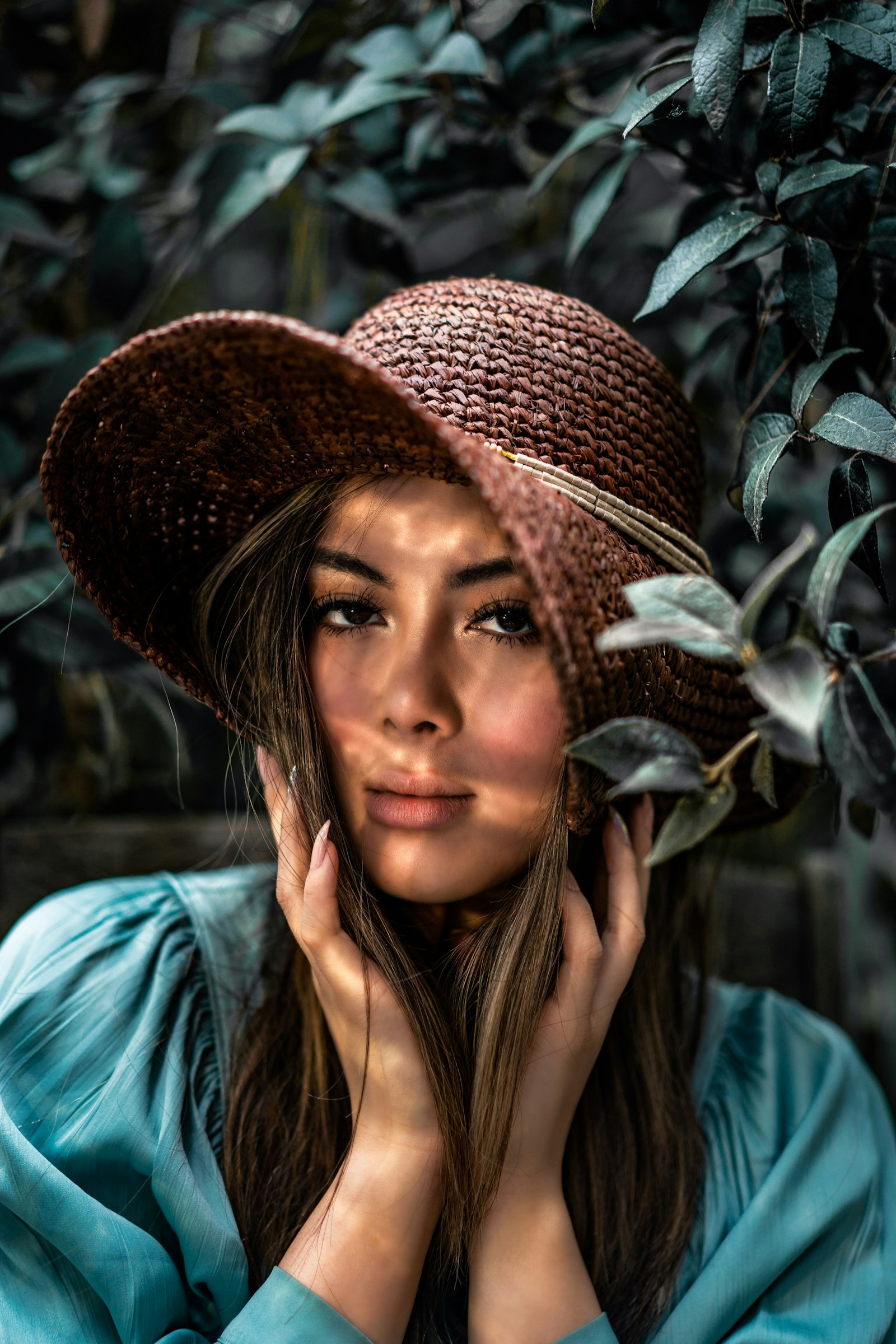 Sony a7 III sample photo. Woman wearing brown hat photography