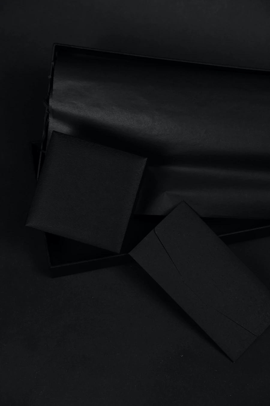 Matte black discreet order packaging
