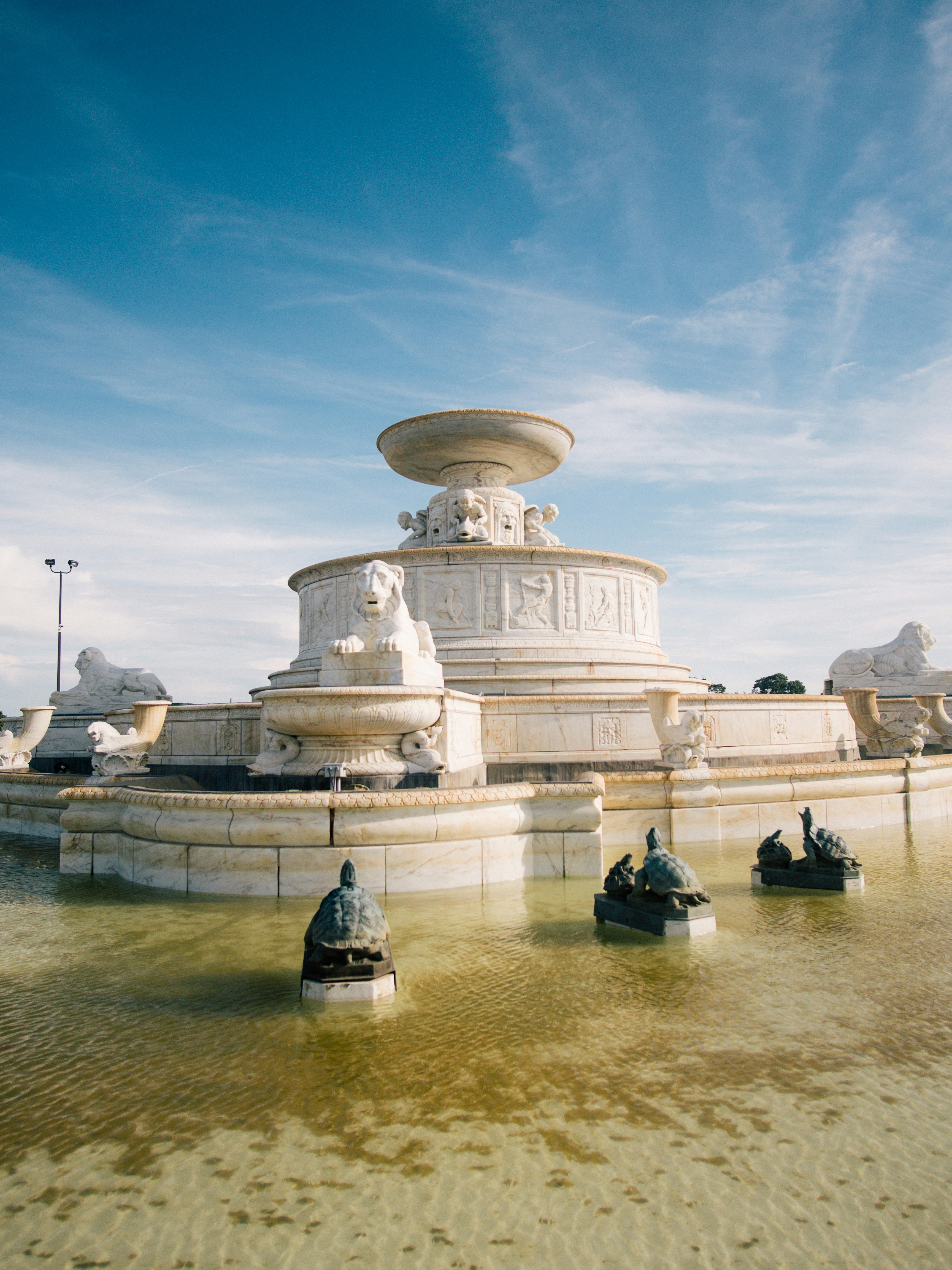 Michigan’s Belle Isle Has a ‘Snake Goddess’ Legend and It Gets Weird