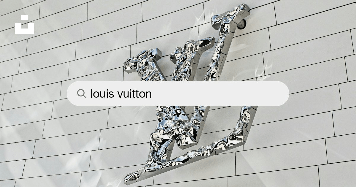 567 Louis Vuitton Hair Stock Photos, High-Res Pictures, and Images