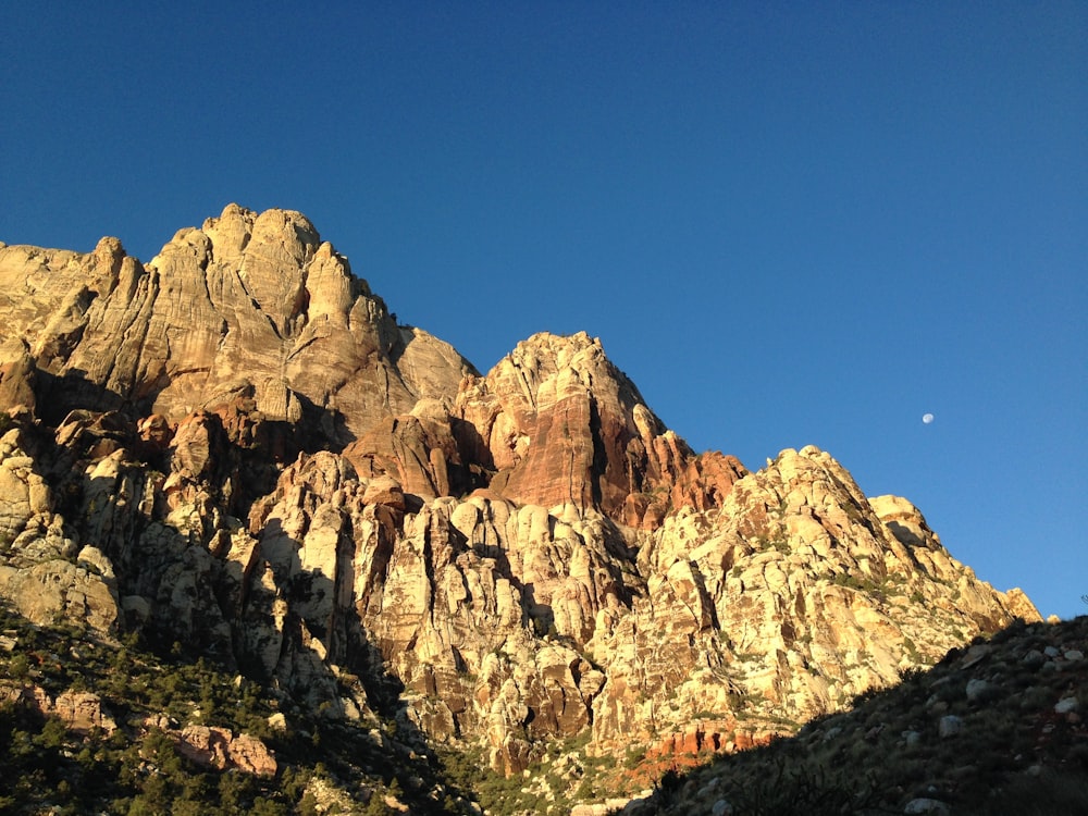 brown rock mountain during daytime