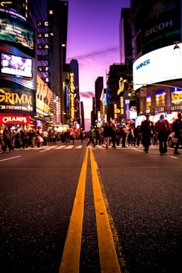 a city street filled with lots of people
