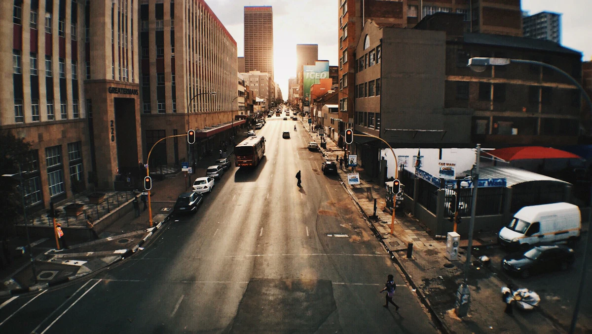 Busy street in Johannesburg with consumers