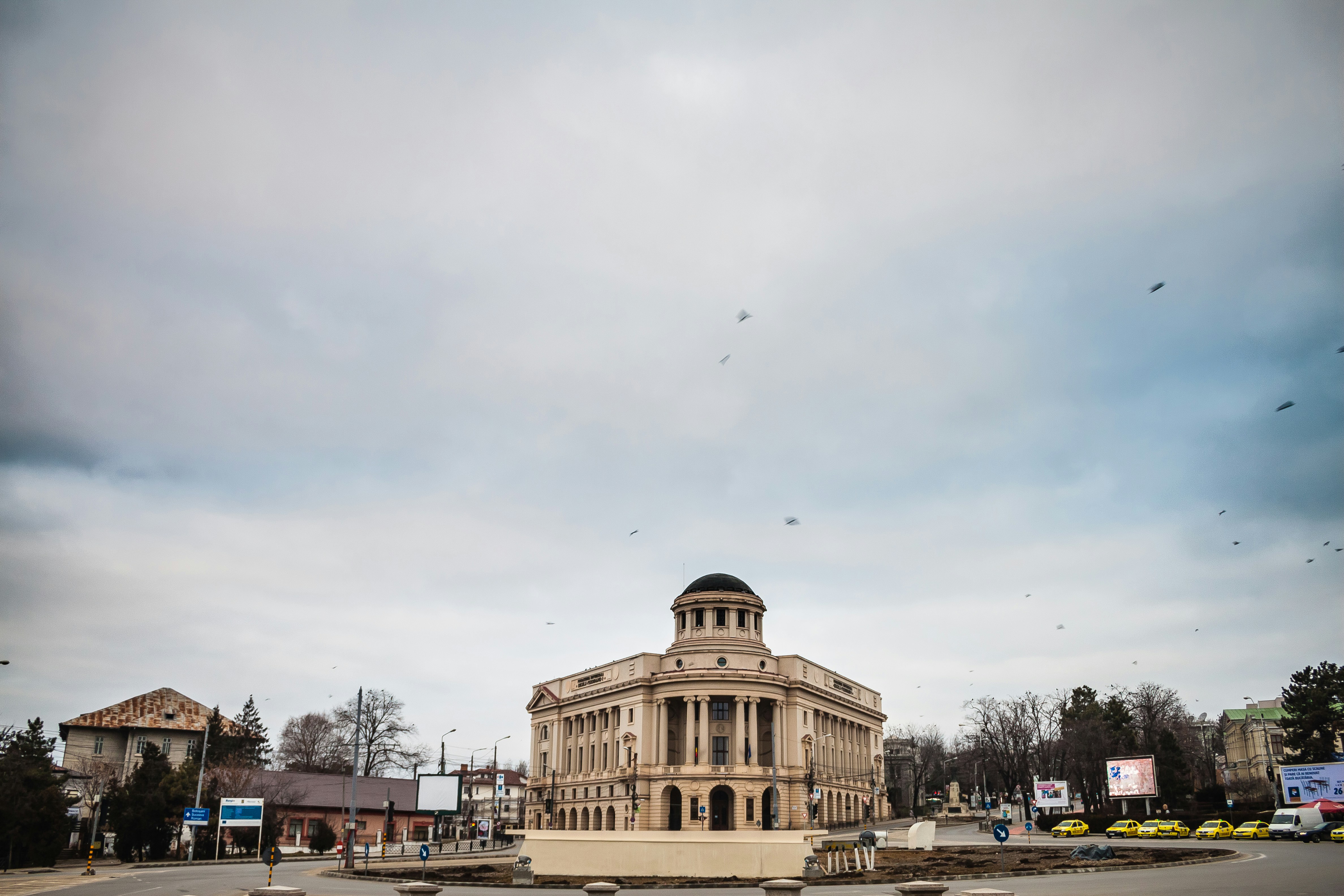 Free Unsplash photo from Mircea Rădeanu