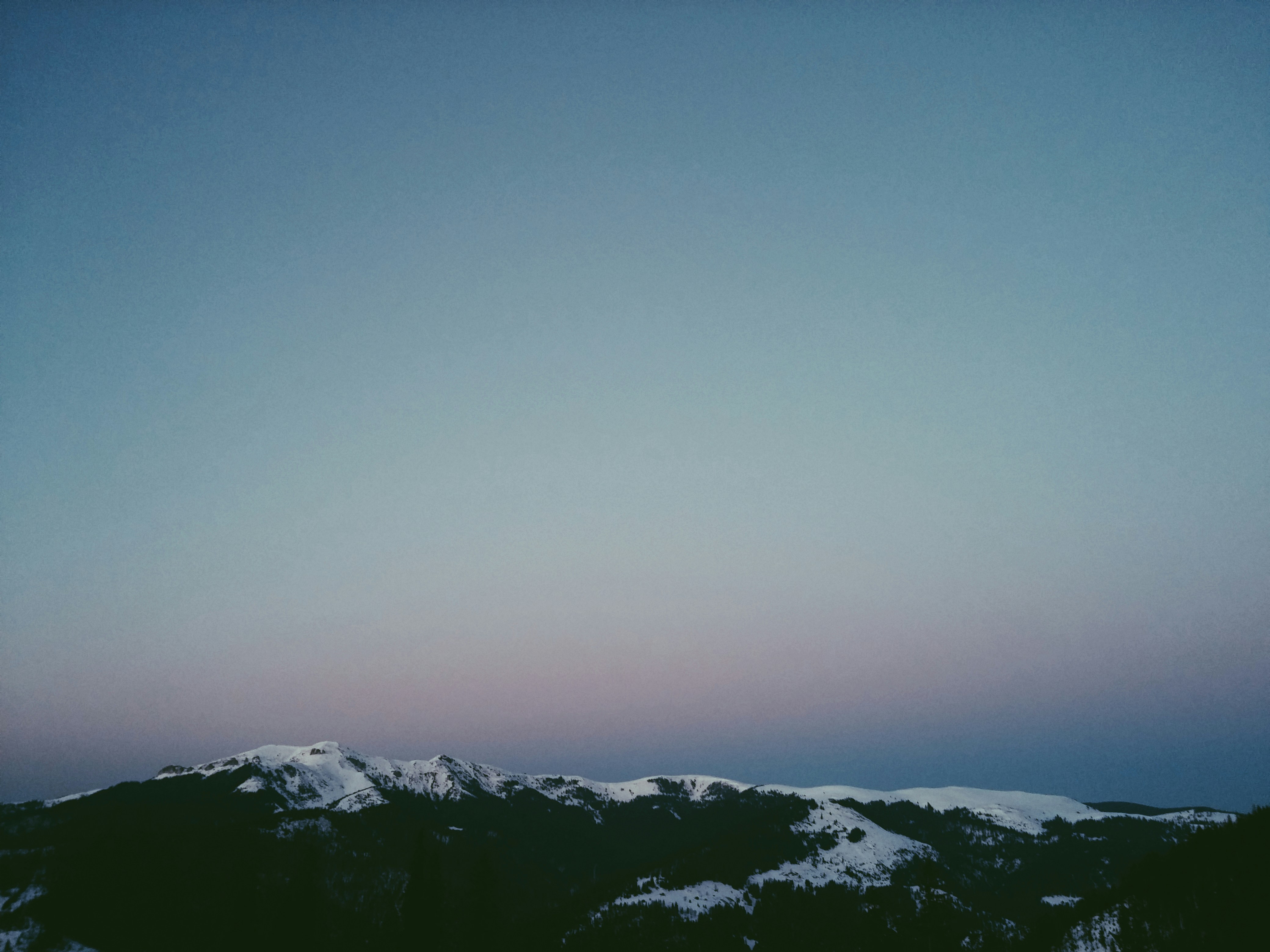 Free Unsplash photo from Dorel Gnatiuc