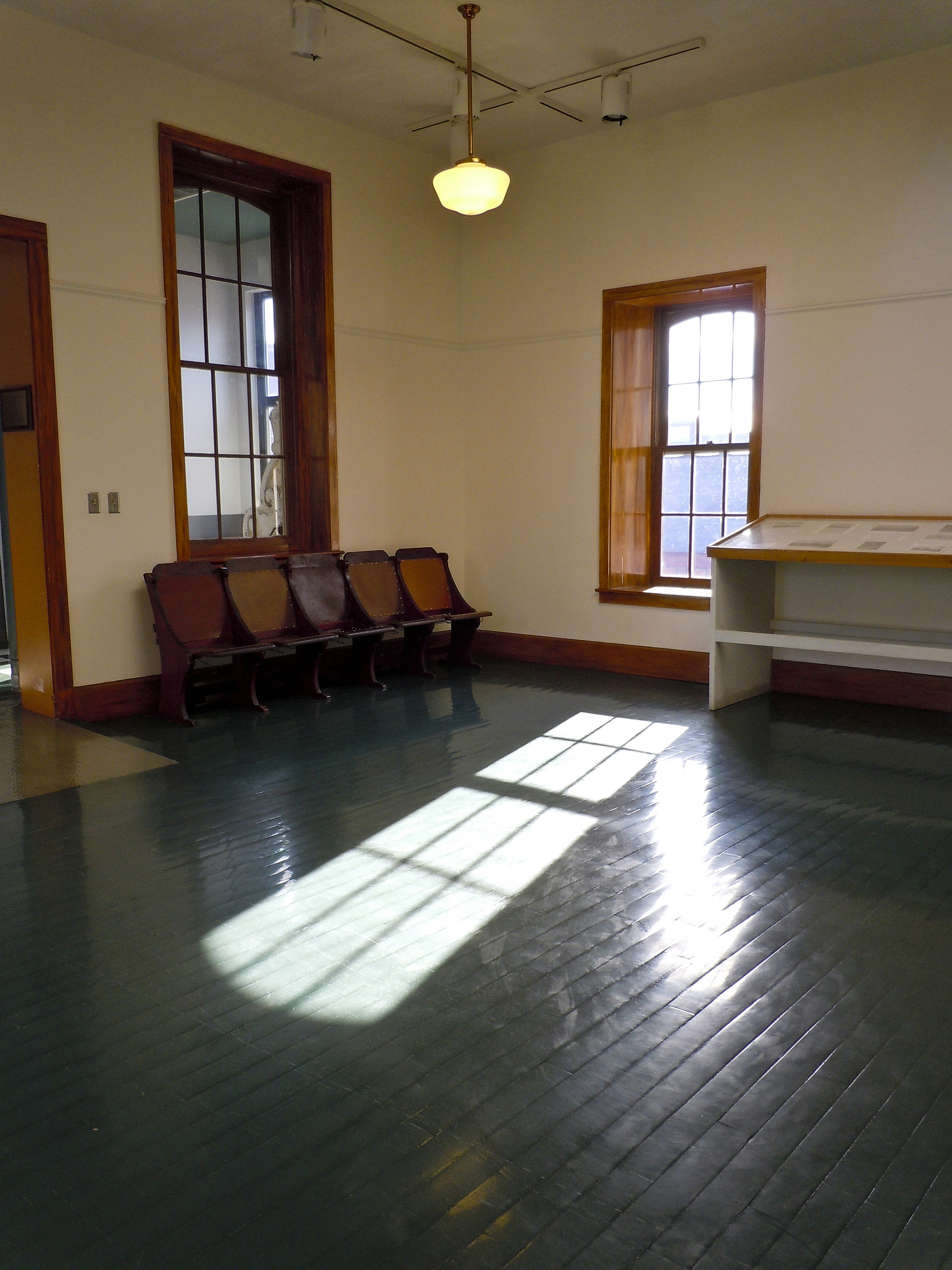 Free Unsplash photo from Peter Kogut