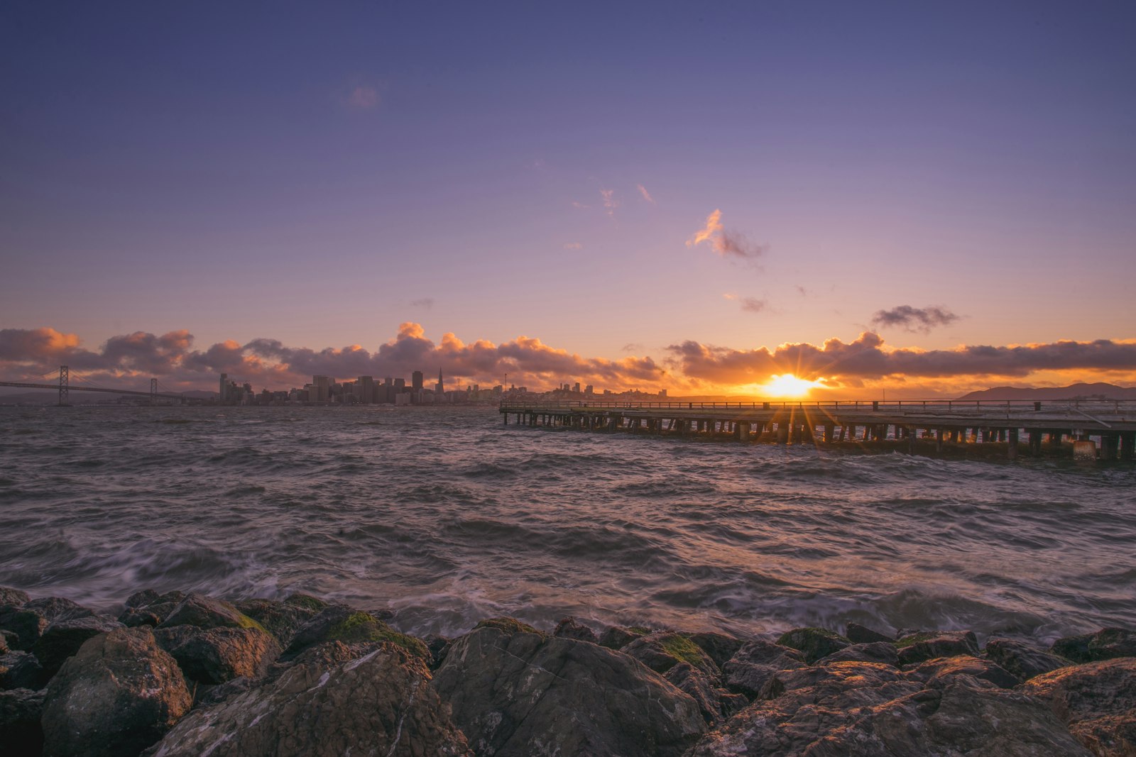 Sony a7 + Sony Vario-Tessar T* FE 16-35mm F4 ZA OSS sample photo. Ocean waves hammering rock photography