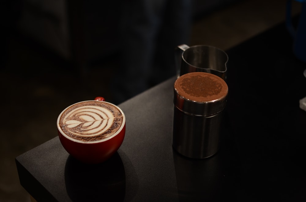 coffee art latte on cup