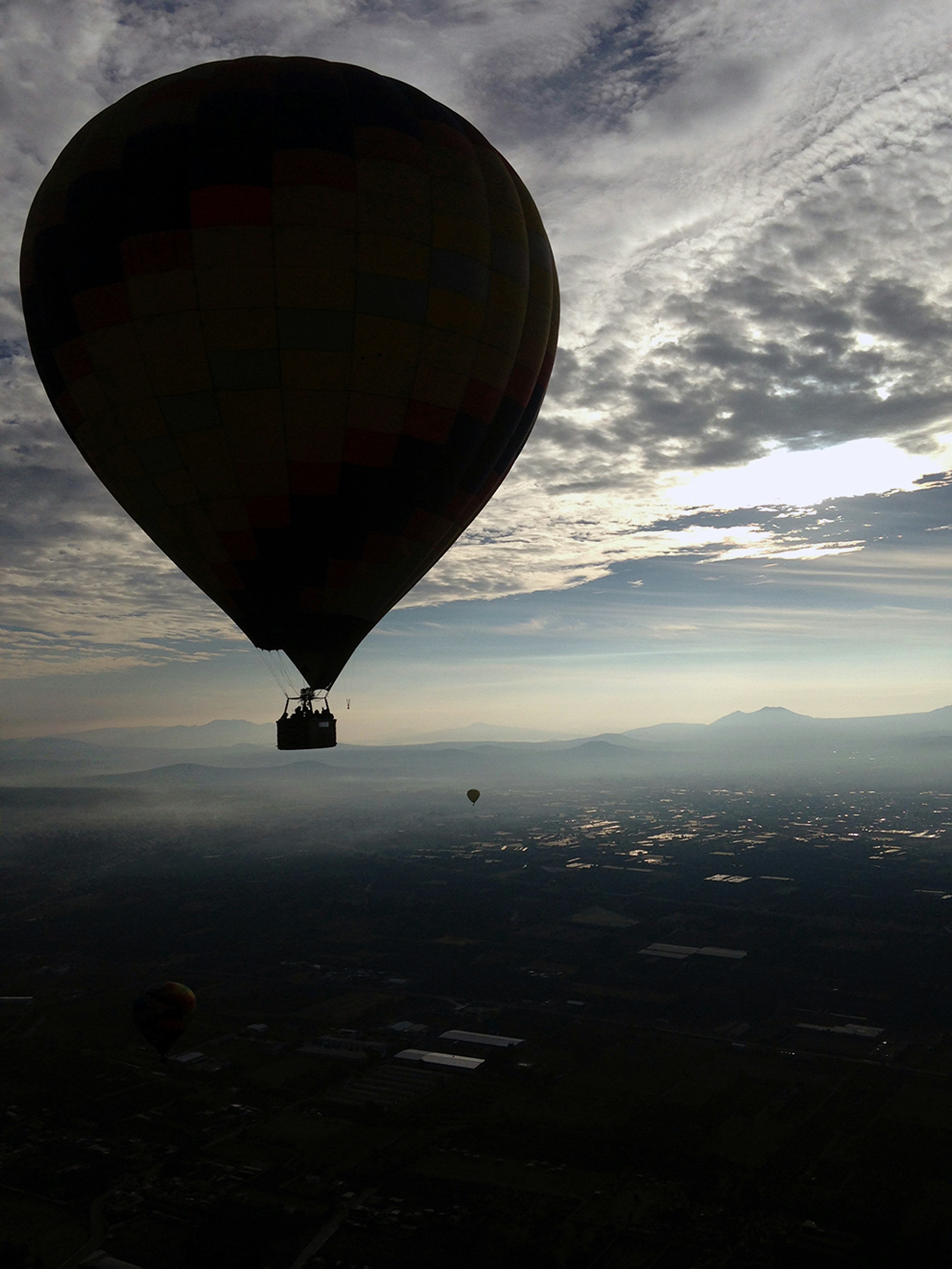 Free Unsplash photo from demian velasco