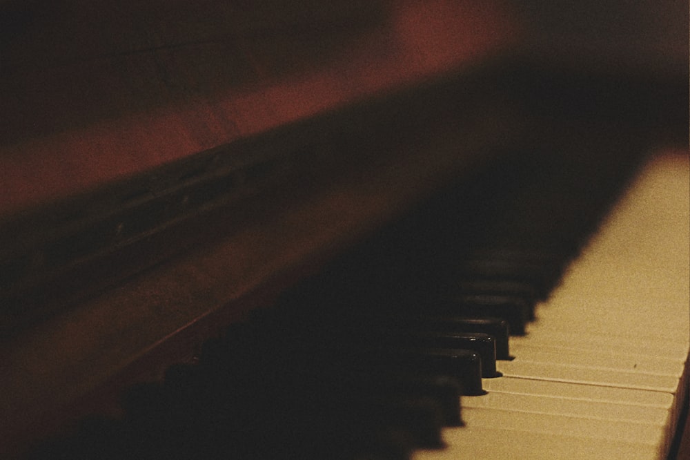 brown upright piano