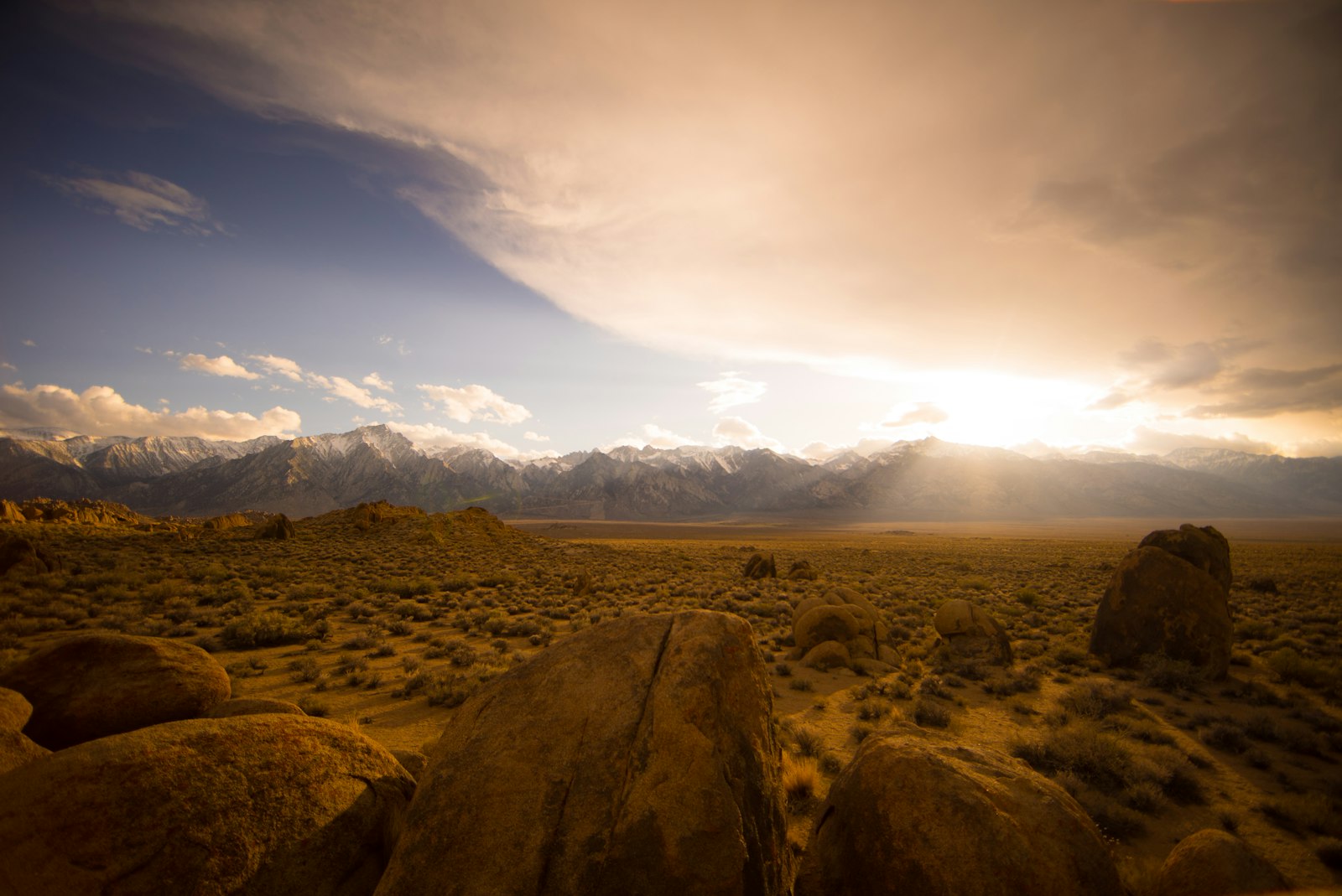 14mm F2.8 sample photo. Brown desert under cloudy photography