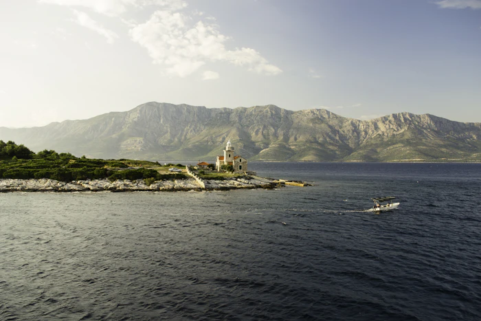 Best Pet-Friendly Hotels and Stays in Hvar for Travelers With Furry Companions