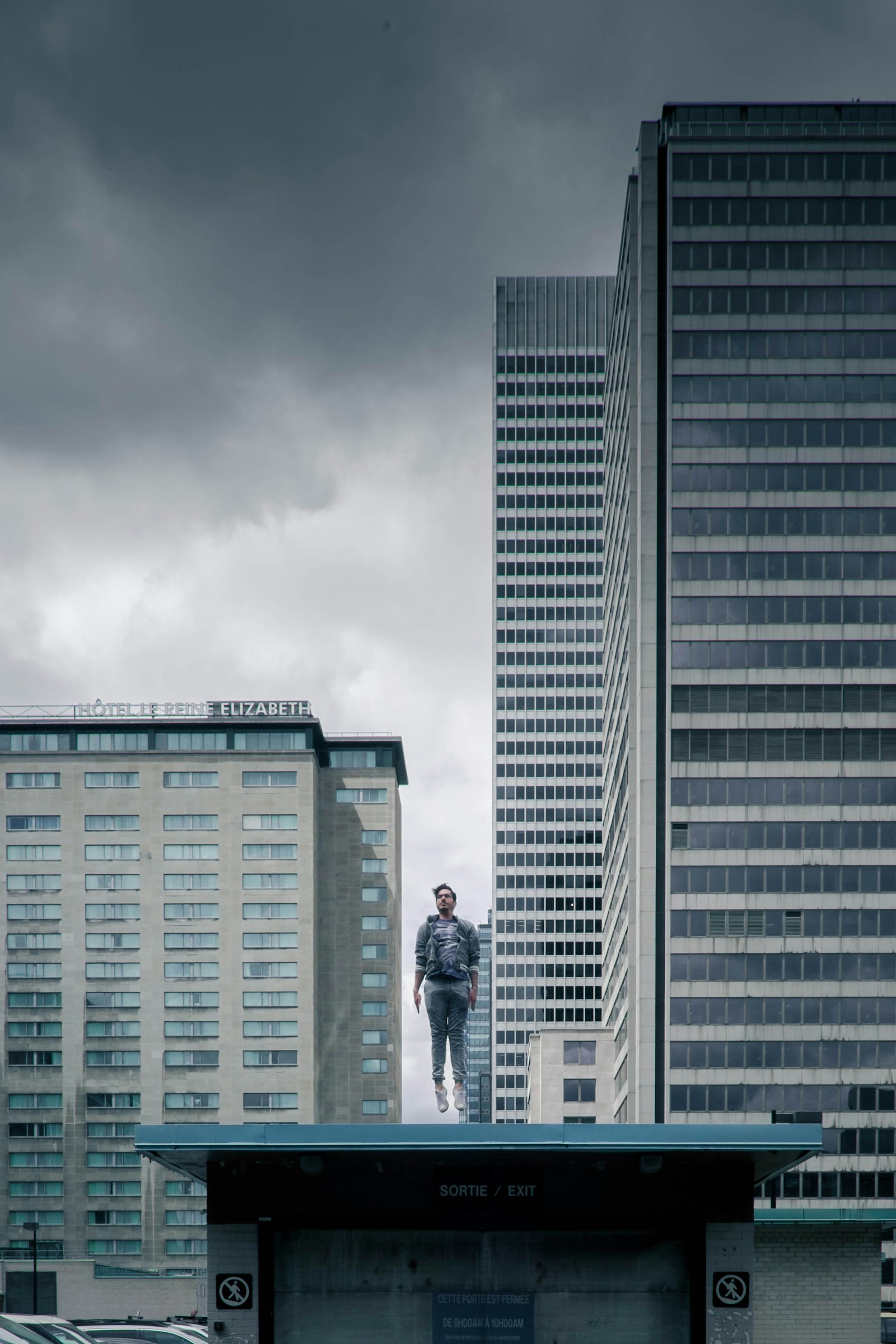 Fujifilm XF 18mm F2 R sample photo. Man on top of photography