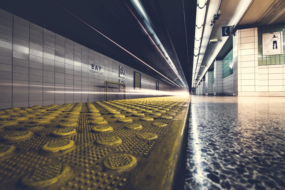 yellow and gray floor in worms view photography